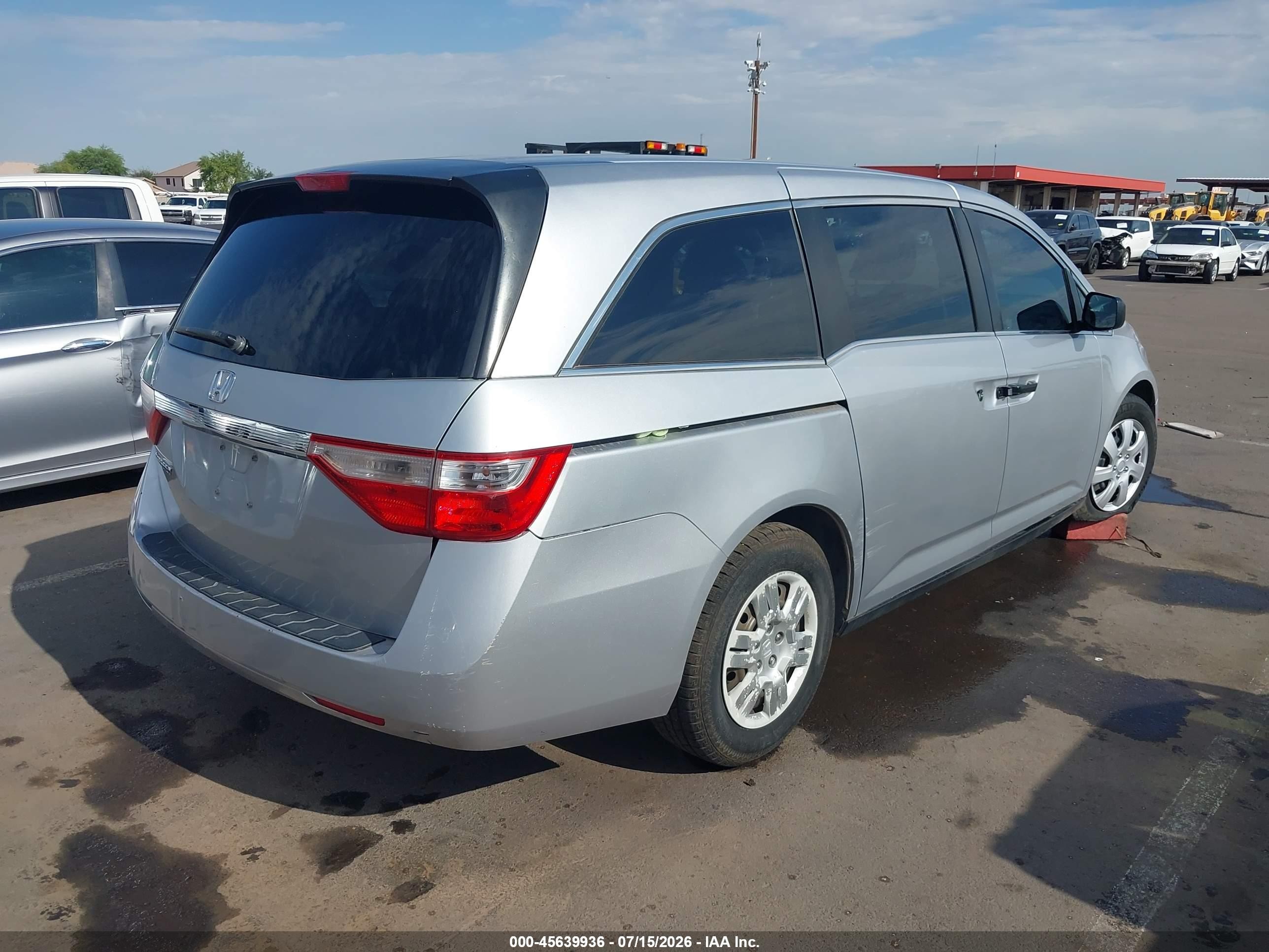 2011 Honda Odyssey Lx Silver vin: 5FNRL5H27BB007212