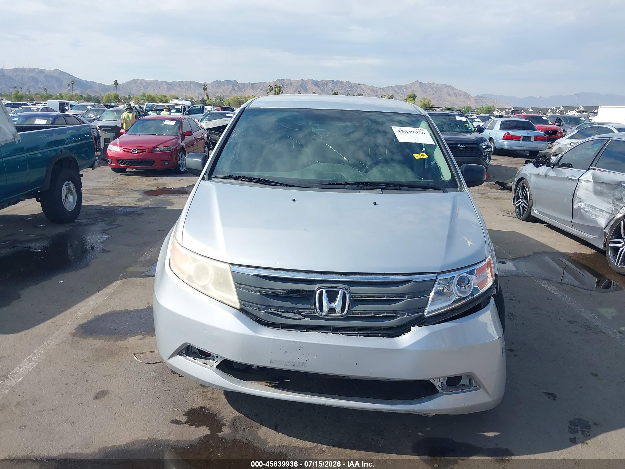 2011 Honda Odyssey Lx Silver vin: 5FNRL5H27BB007212