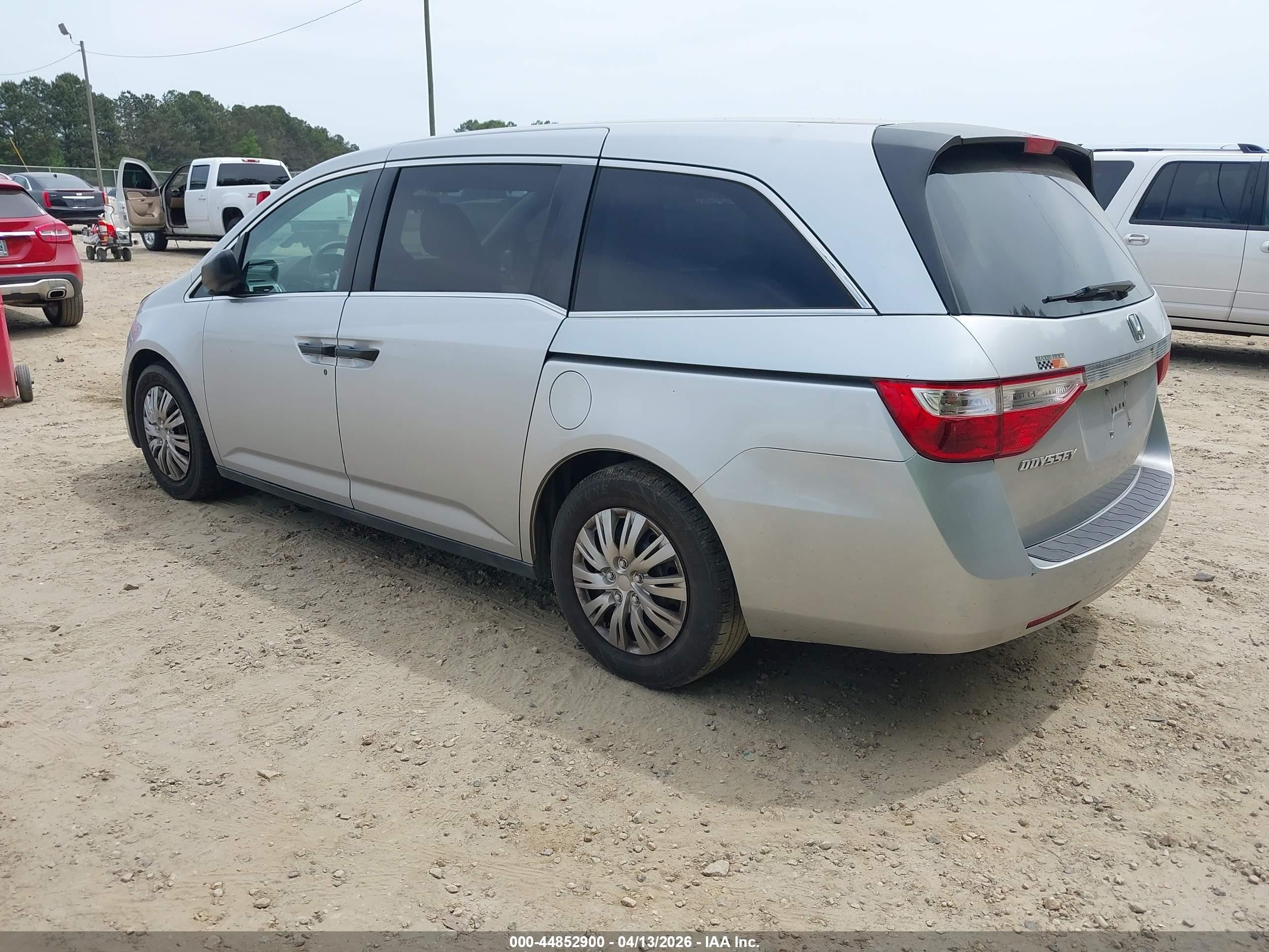 2011 Honda Odyssey Lx Серебряный vin: 5FNRL5H27BB045040