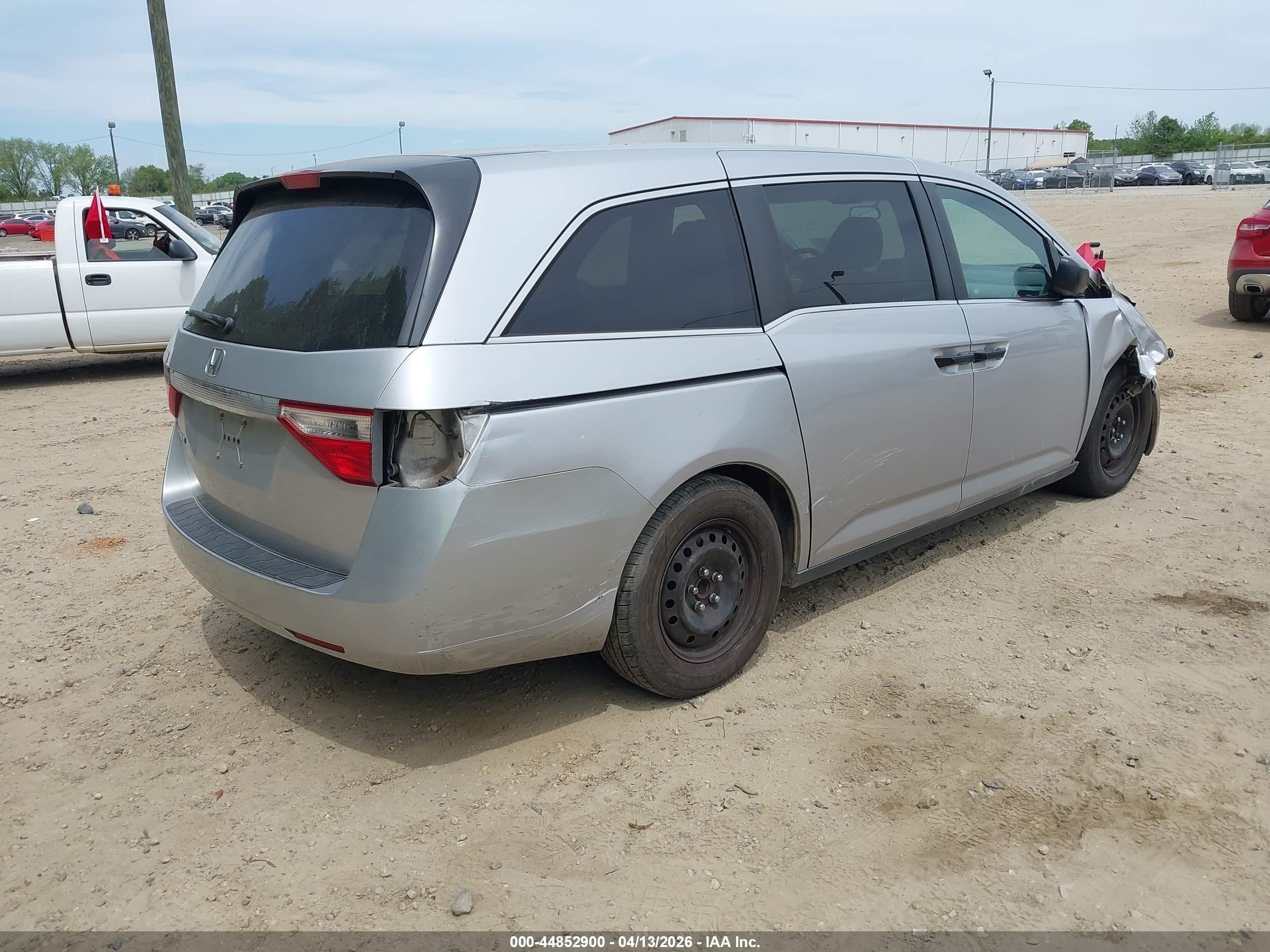 2011 Honda Odyssey Lx Серебряный vin: 5FNRL5H27BB045040