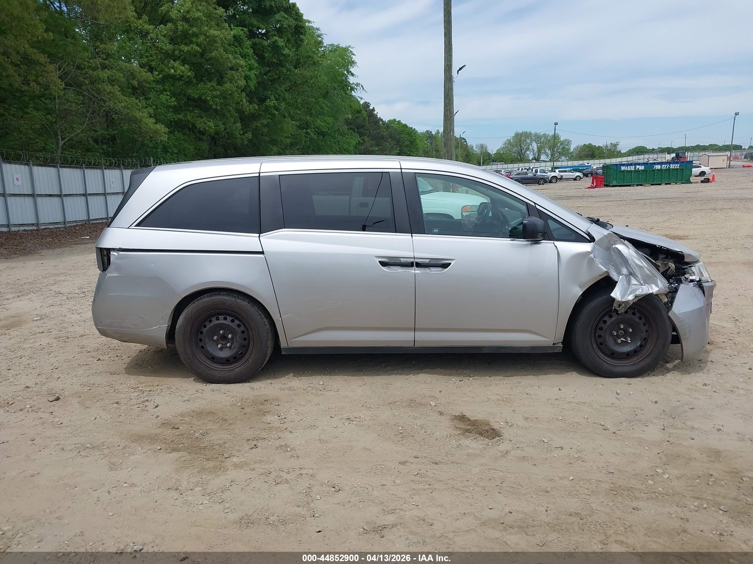 2011 Honda Odyssey Lx Серебряный vin: 5FNRL5H27BB045040