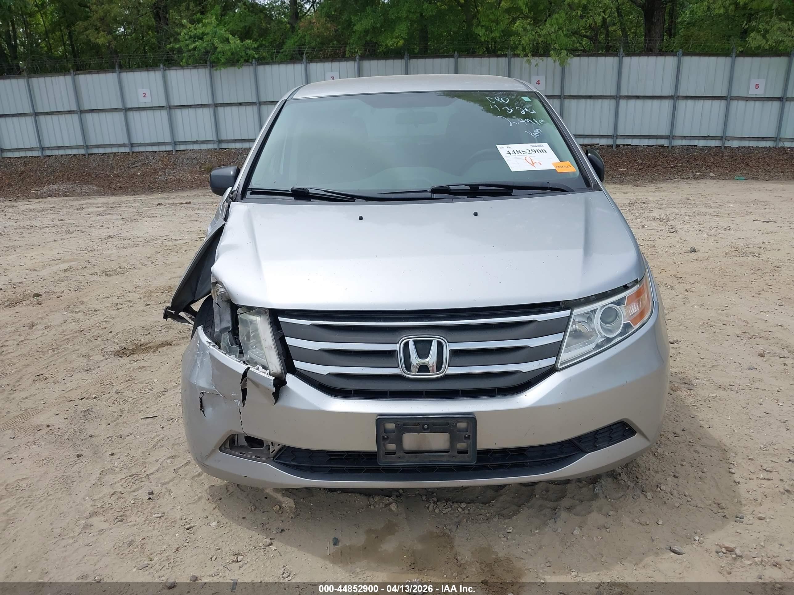 2011 Honda Odyssey Lx Серебряный vin: 5FNRL5H27BB045040