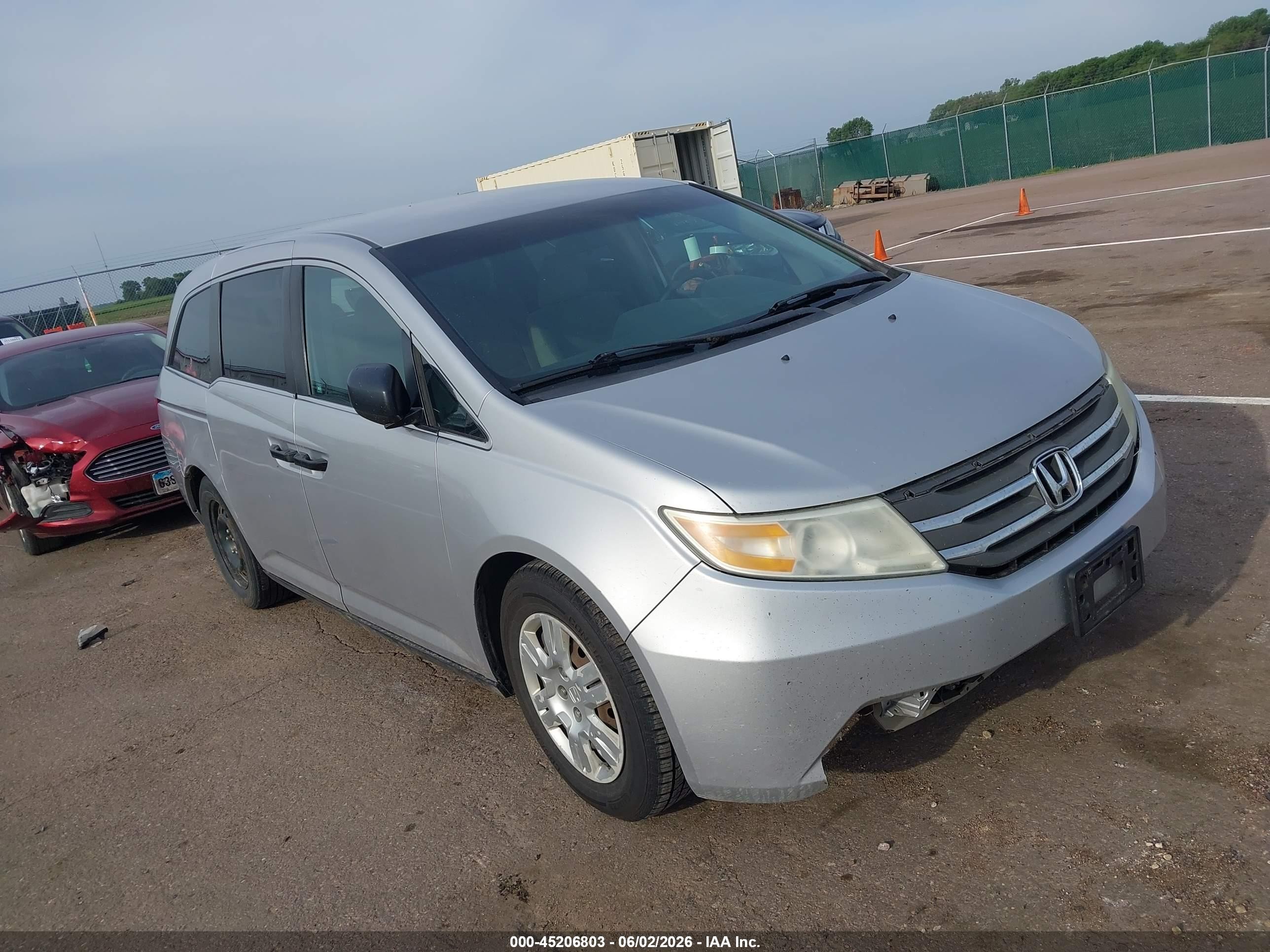 2012 Honda Odyssey Lx Silver vin: 5FNRL5H27CB114875