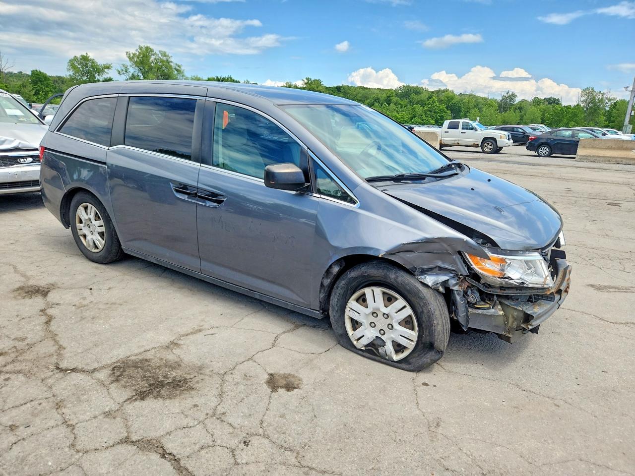 2013 Honda Odyssey Lx Gray vin: 5FNRL5H27DB059328