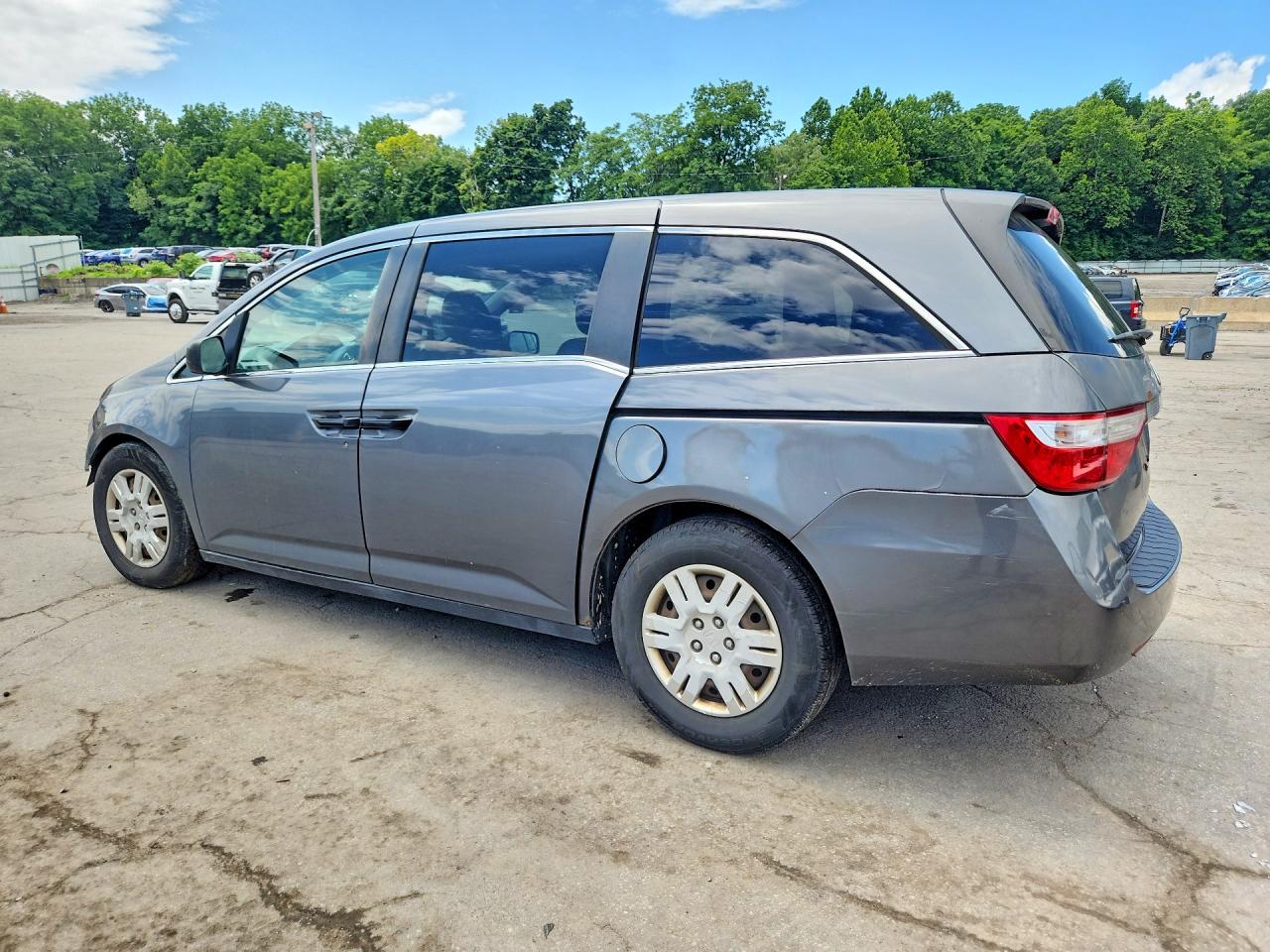 2013 Honda Odyssey Lx Gray vin: 5FNRL5H27DB059328
