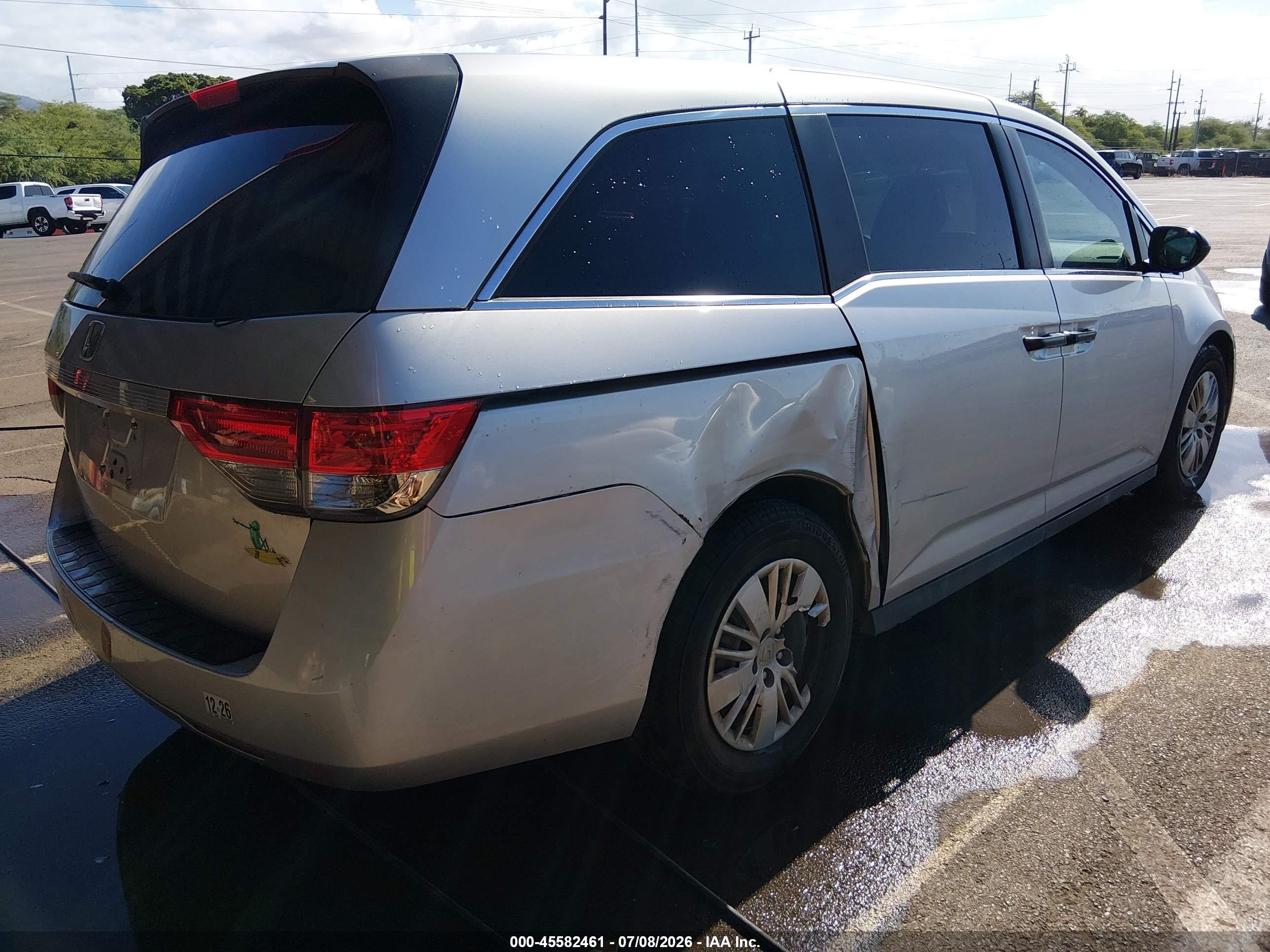2014 Honda Odyssey Lx Silver vin: 5FNRL5H27EB042708