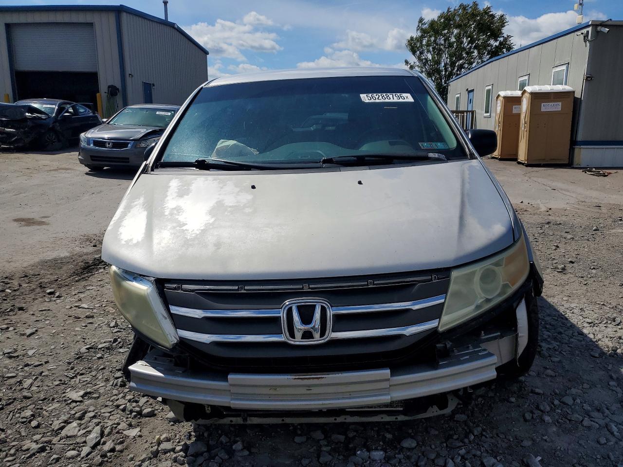 2011 Honda Odyssey Lx Silver vin: 5FNRL5H28BB036136