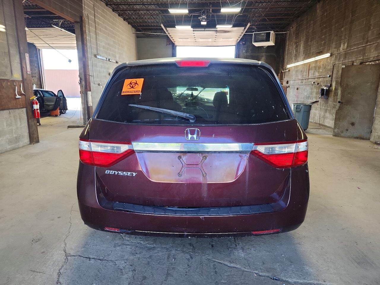 2012 Honda Odyssey Lx Maroon vin: 5FNRL5H28CB064410