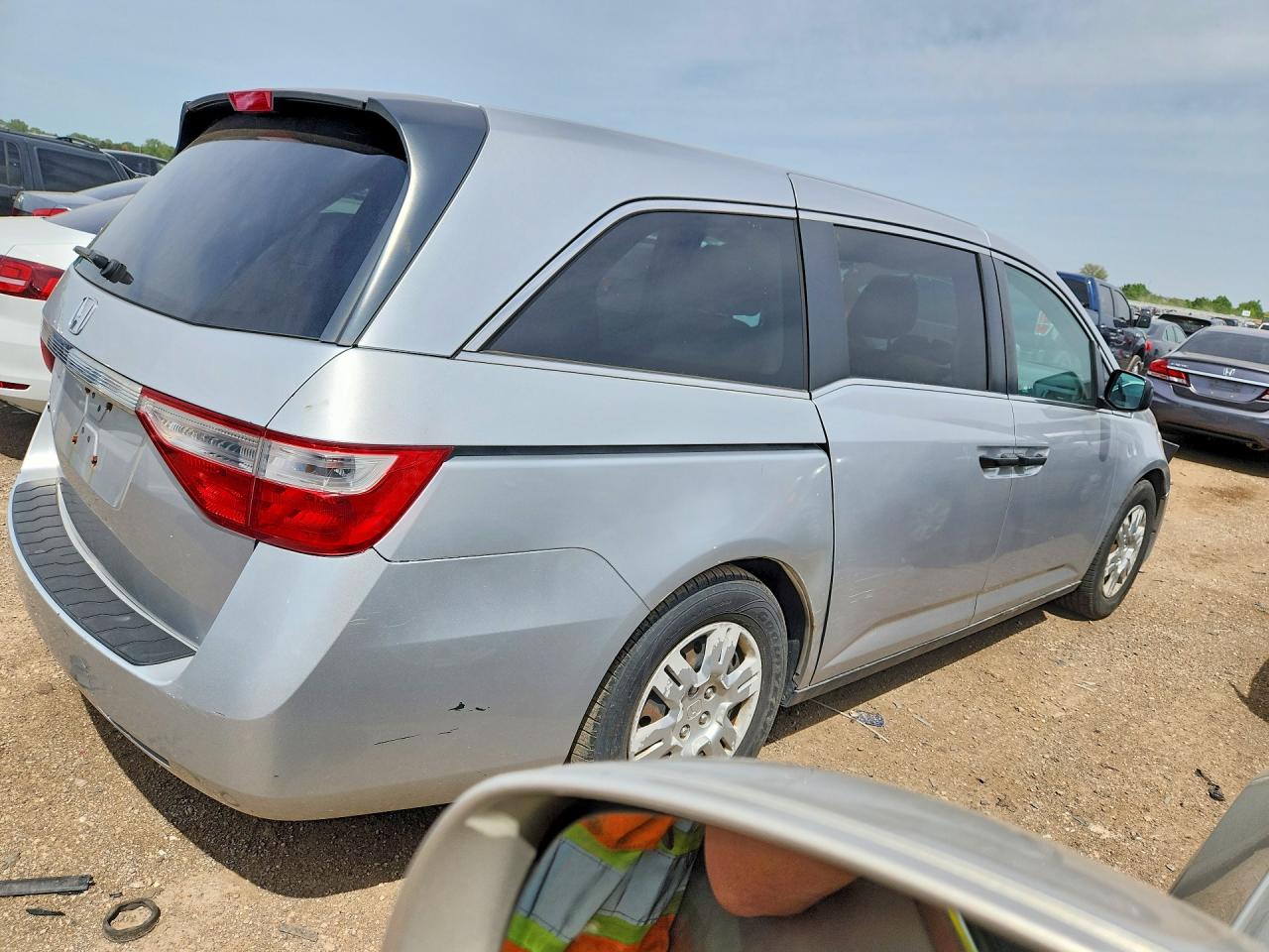 2012 Honda Odyssey Lx Silver vin: 5FNRL5H28CB081045