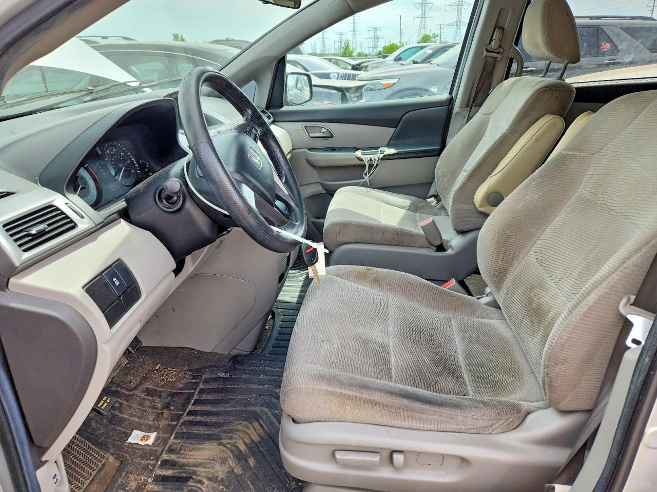 2012 Honda Odyssey Lx Silver vin: 5FNRL5H28CB081045
