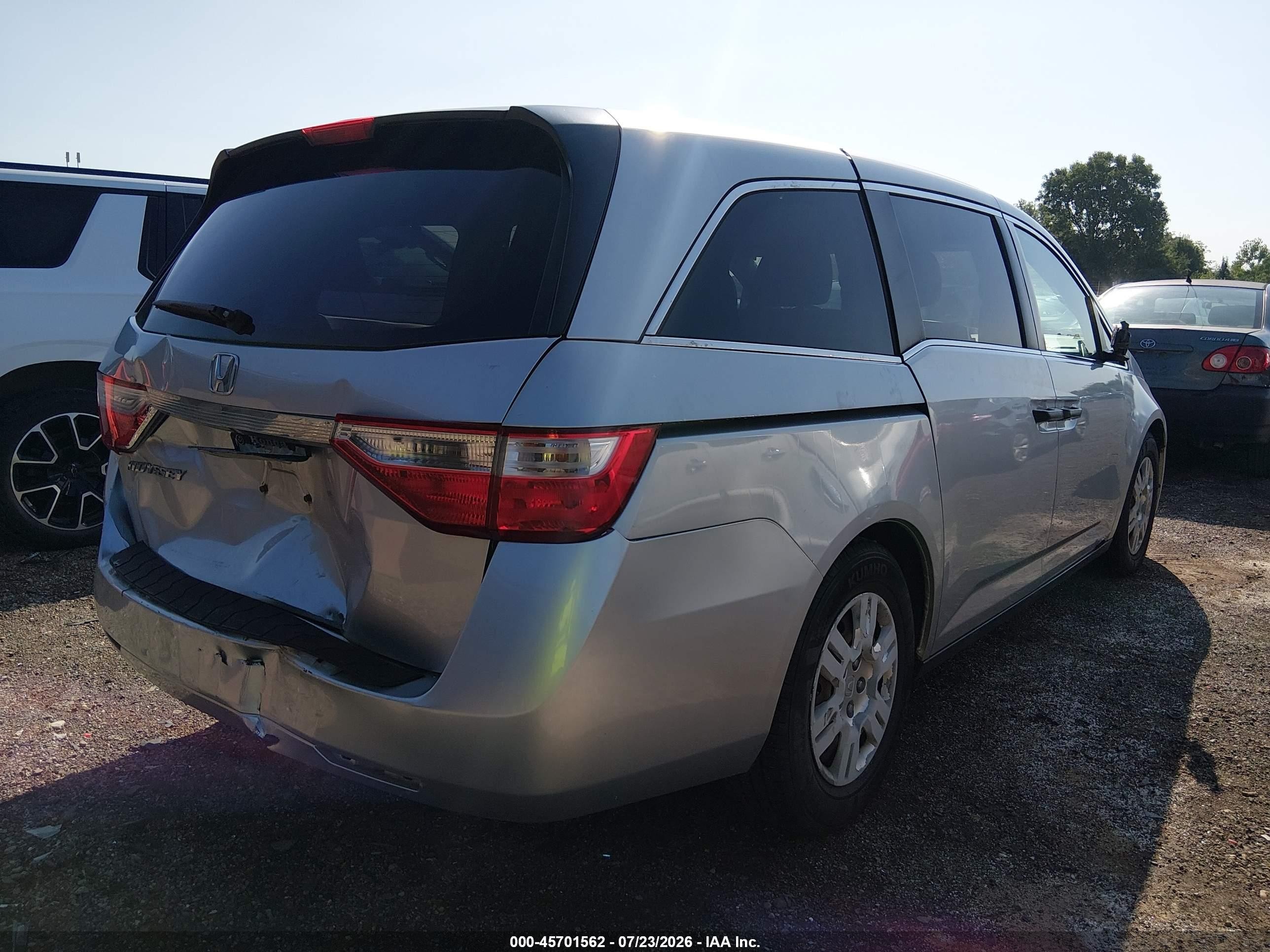 2013 Honda Odyssey Lx Silver vin: 5FNRL5H28DB075506