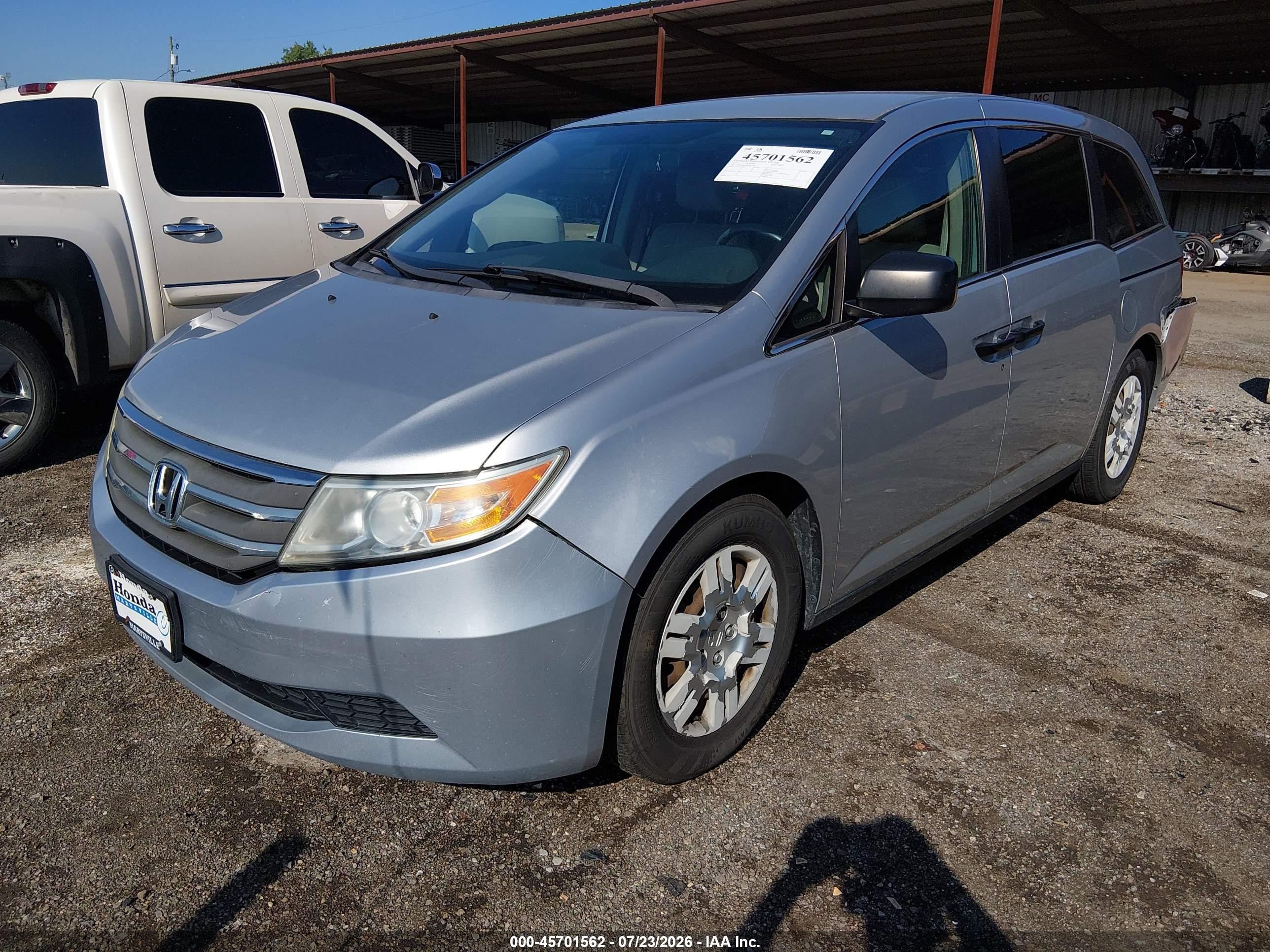 2013 Honda Odyssey Lx Silver vin: 5FNRL5H28DB075506