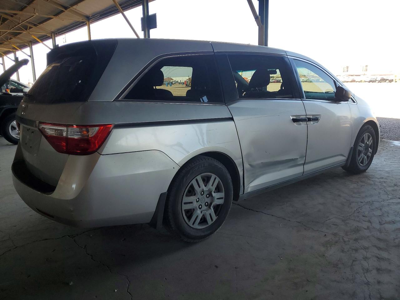 2011 Honda Odyssey Lx Silver vin: 5FNRL5H29BB006787