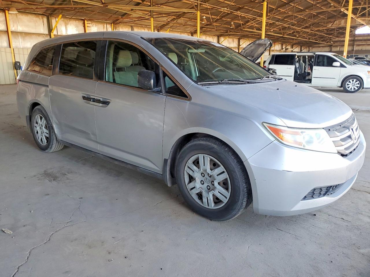 2011 Honda Odyssey Lx Silver vin: 5FNRL5H29BB006787