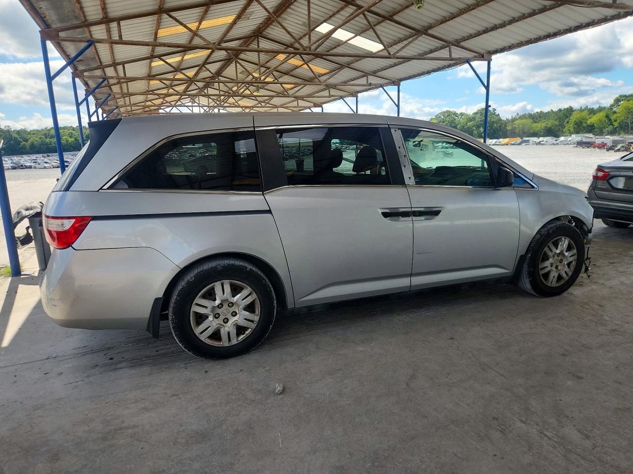 2011 Honda Odyssey Lx Silver vin: 5FNRL5H29BB006806