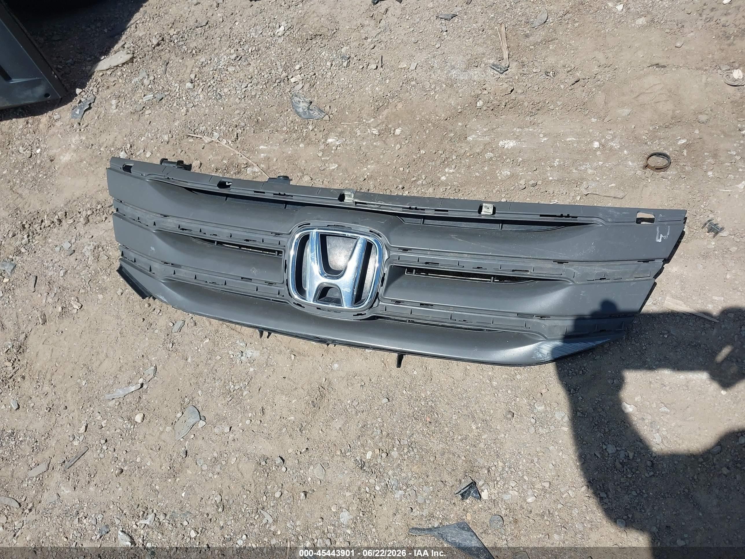 2012 Honda Odyssey Lx White vin: 5FNRL5H29CB056445