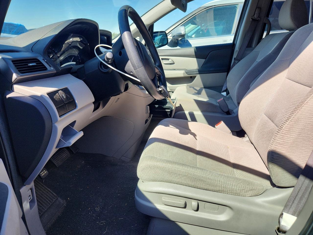 2012 Honda Odyssey Lx Gray vin: 5FNRL5H29CB128549