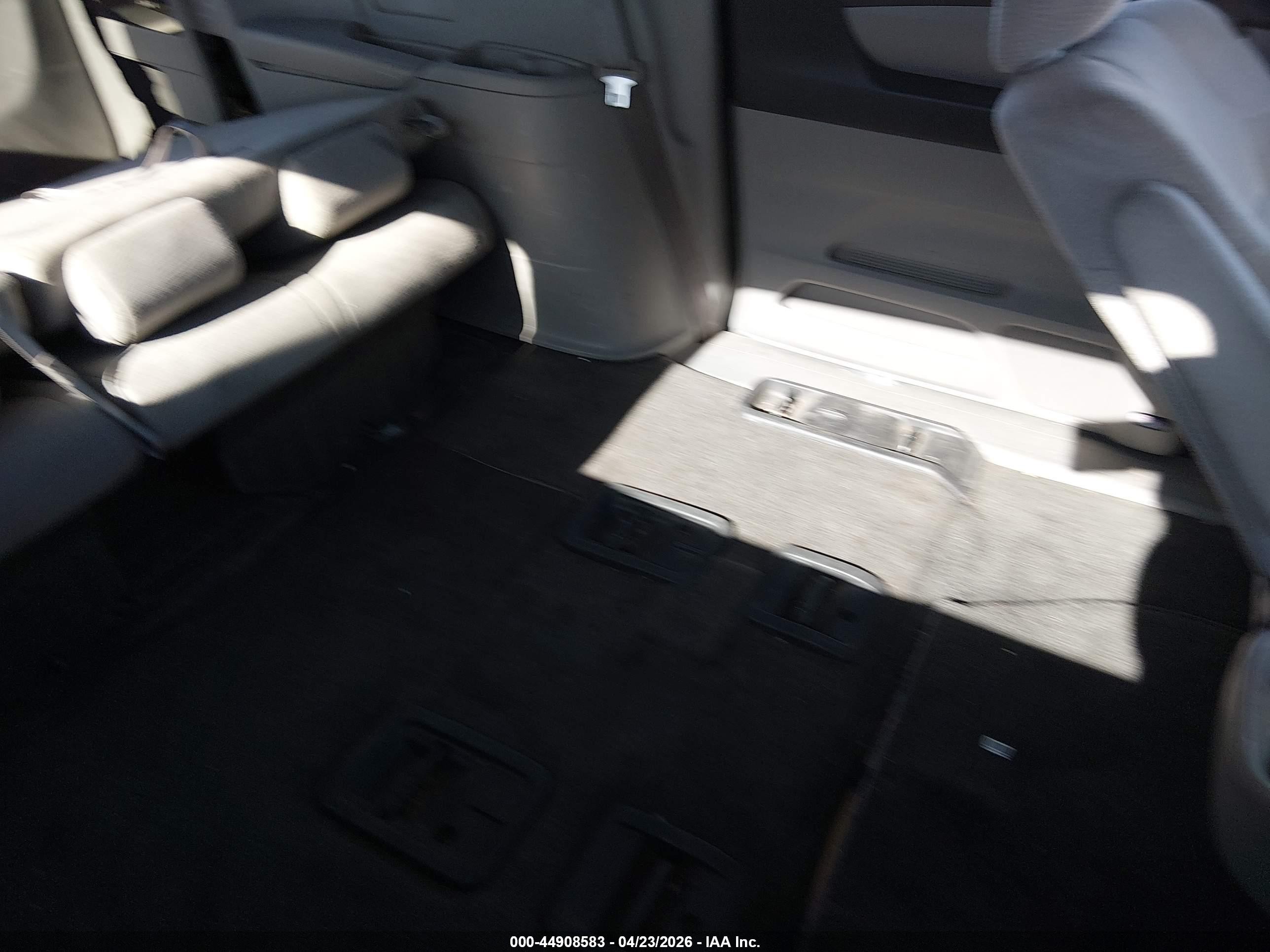 2013 Honda Odyssey Lx Gray vin: 5FNRL5H29DB030722