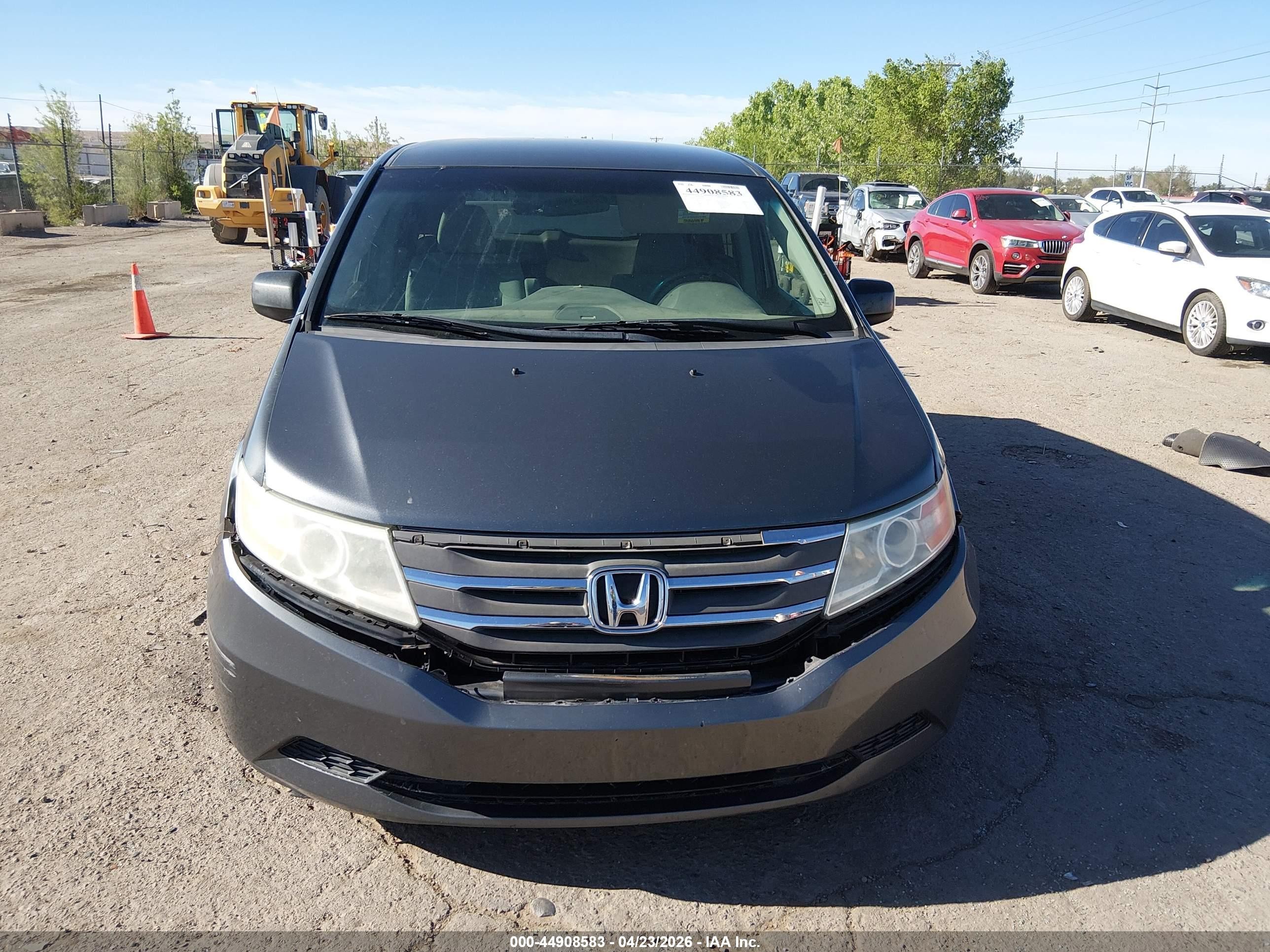 2013 Honda Odyssey Lx Gray vin: 5FNRL5H29DB030722