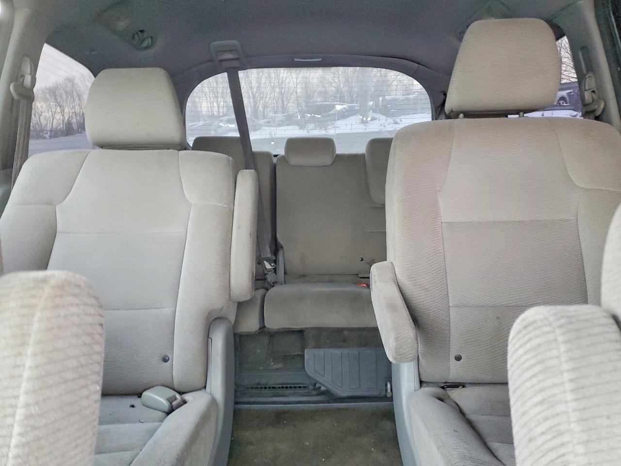2013 Honda Odyssey Lx Серебряный vin: 5FNRL5H29DB054227