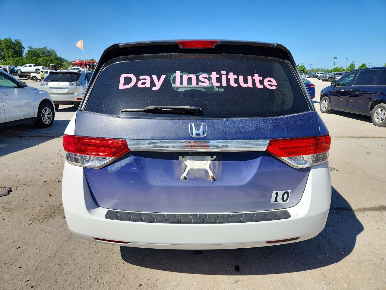 2014 Honda Odyssey Lx Silver vin: 5FNRL5H29EB040362