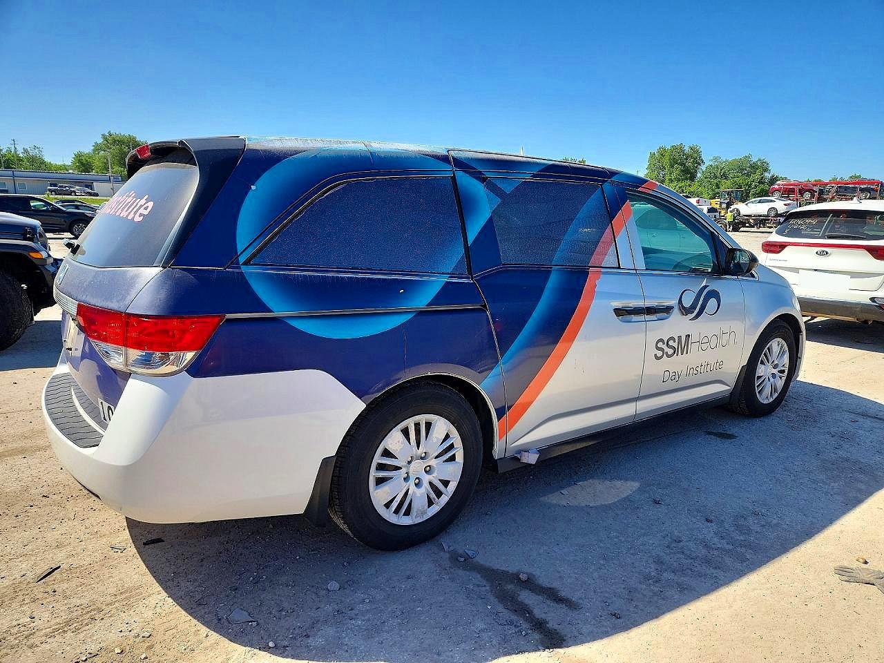2014 Honda Odyssey Lx Silver vin: 5FNRL5H29EB040362