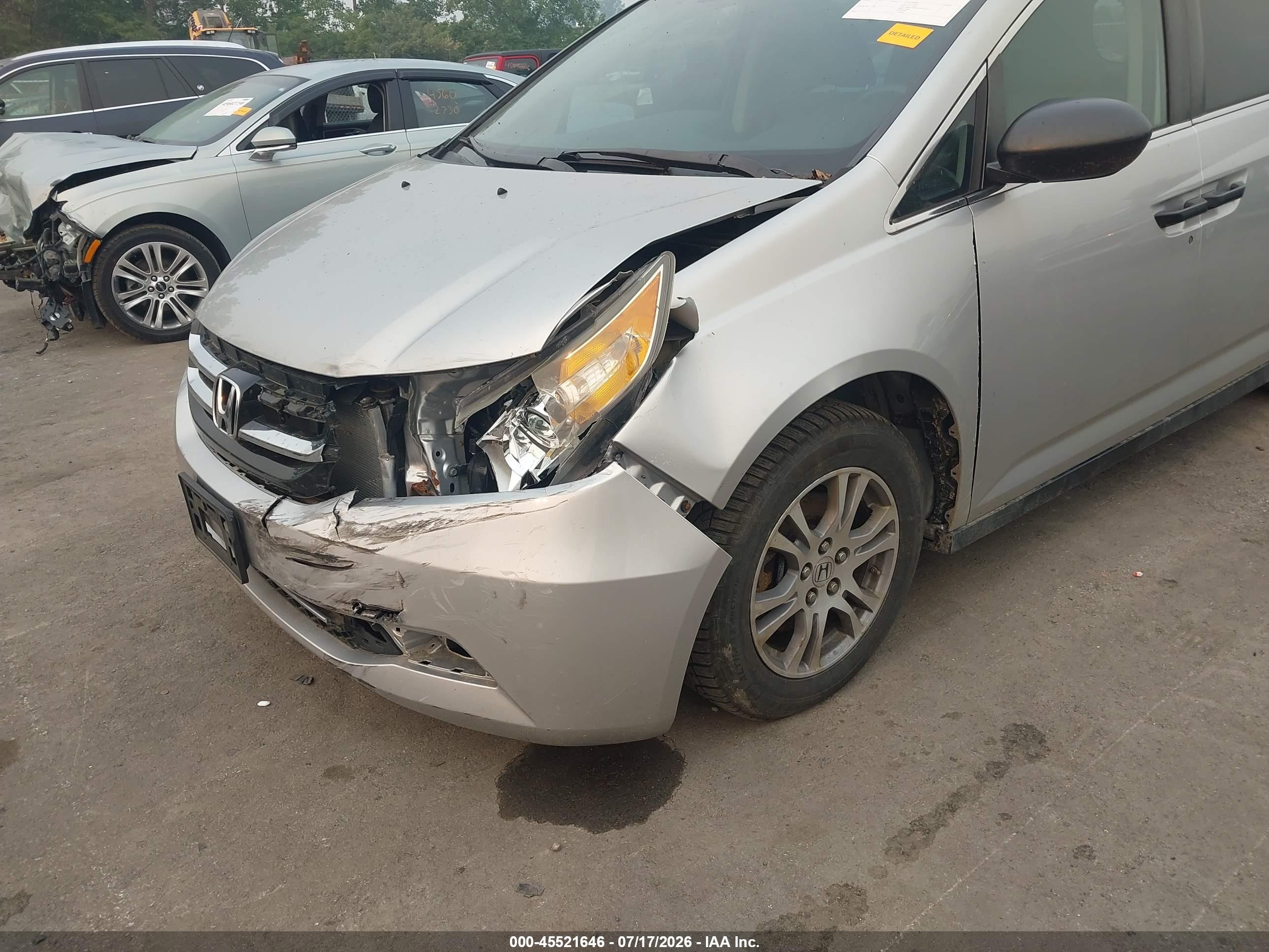 2014 Honda Odyssey Lx Silver vin: 5FNRL5H29EB056951