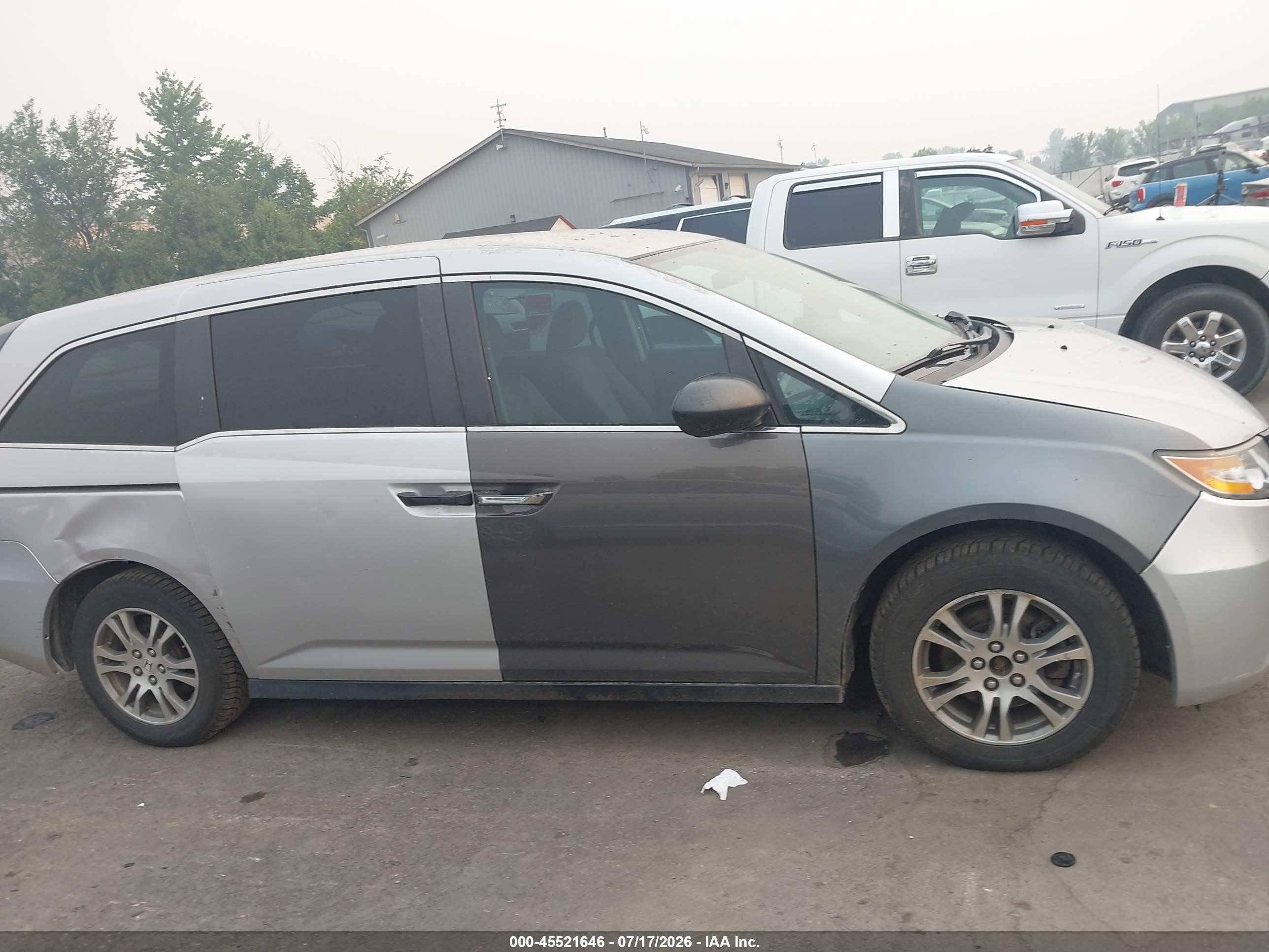 2014 Honda Odyssey Lx Silver vin: 5FNRL5H29EB056951