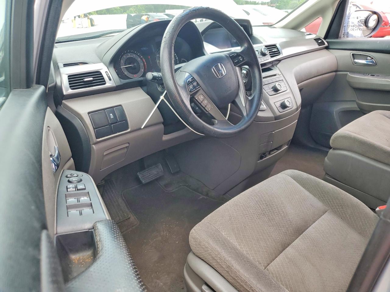 2014 Honda Odyssey Lx Silver vin: 5FNRL5H29EB062278
