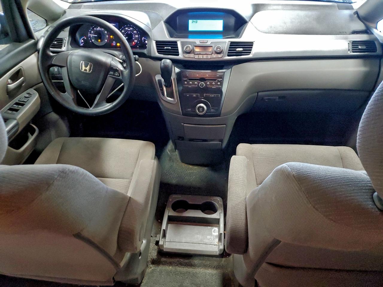 2011 Honda Odyssey Lx Silver vin: 5FNRL5H2XBB014428