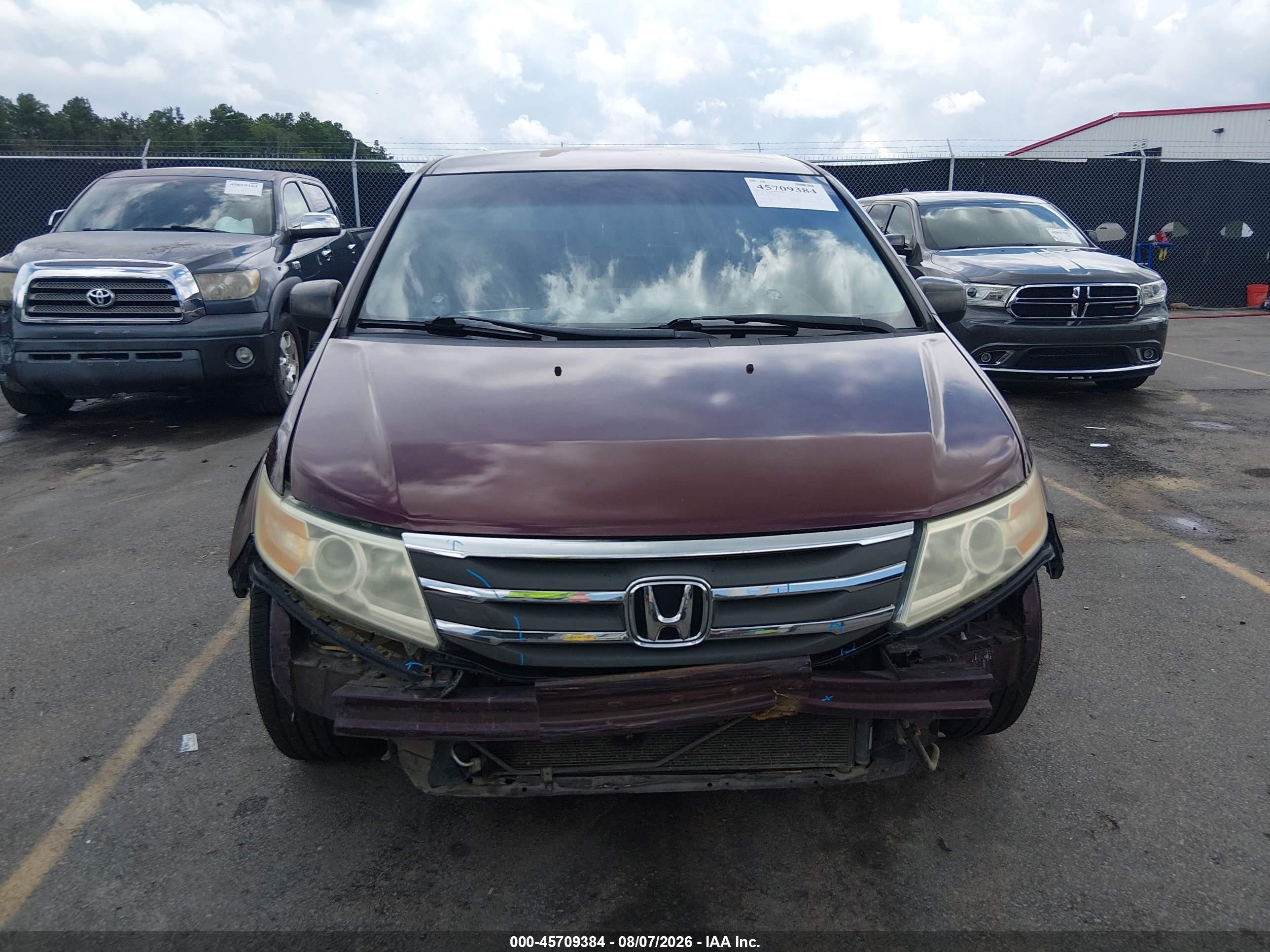 2011 Honda Odyssey Lx Burgundy vin: 5FNRL5H2XBB021315