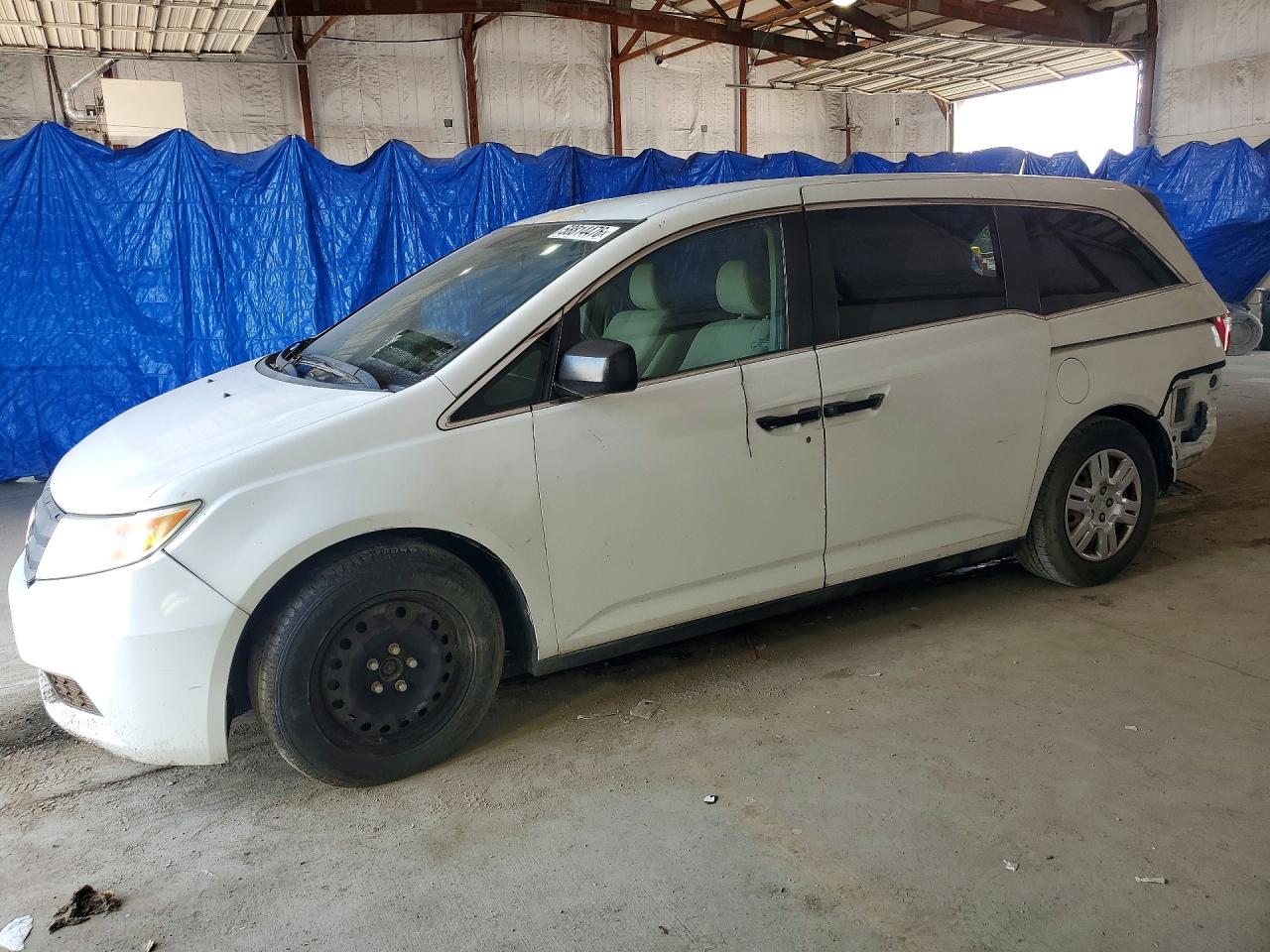 2011 Honda Odyssey Lx White vin: 5FNRL5H2XBB073754