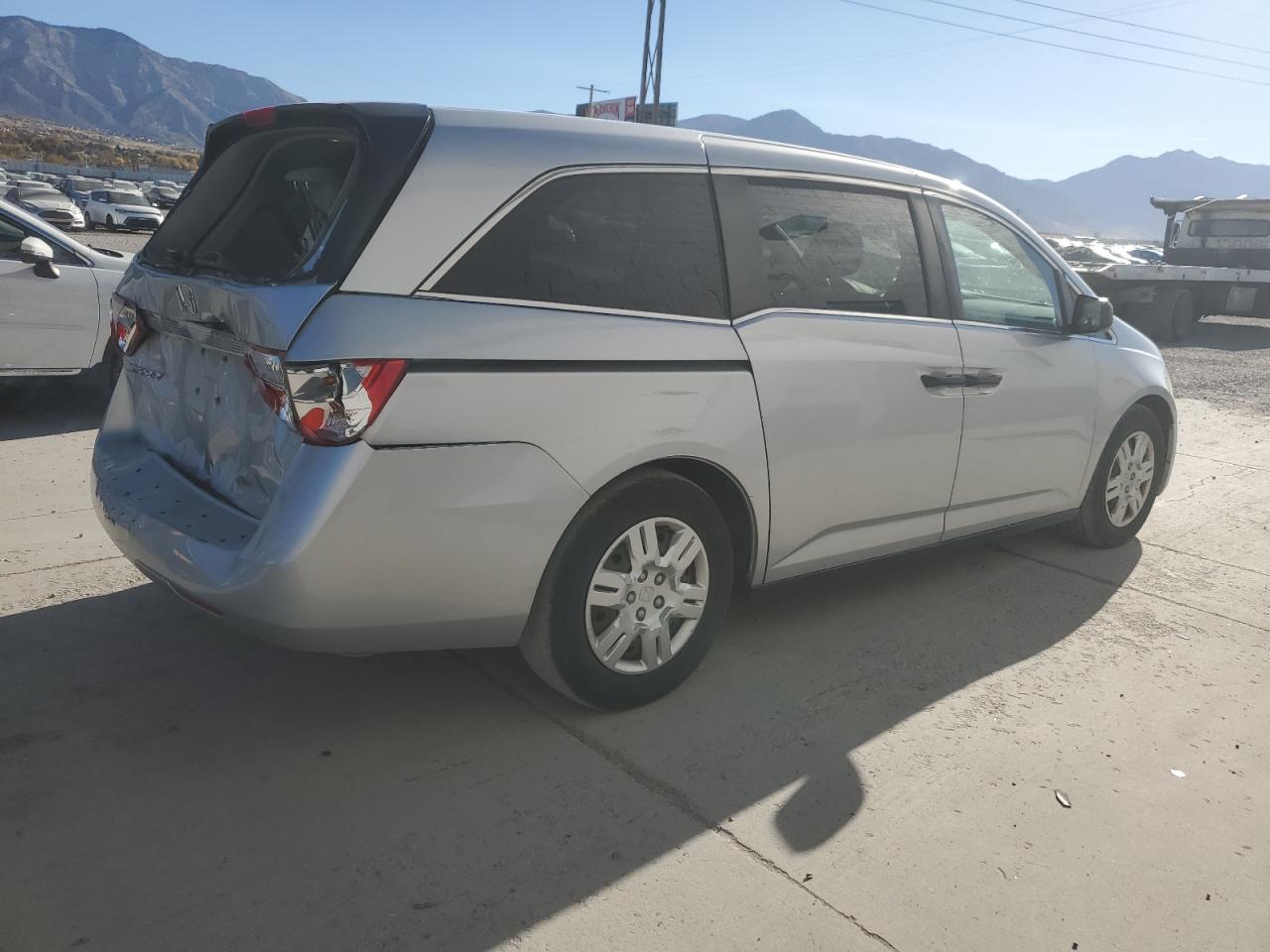 2012 Honda Odyssey Lx Silver vin: 5FNRL5H2XCB012650