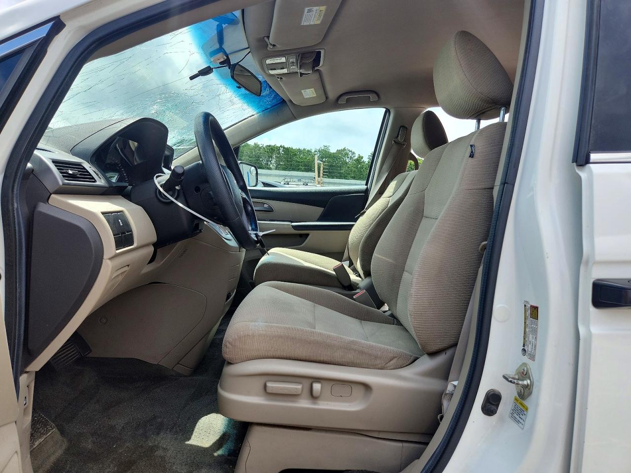 2013 Honda Odyssey Lx White vin: 5FNRL5H2XDB012360