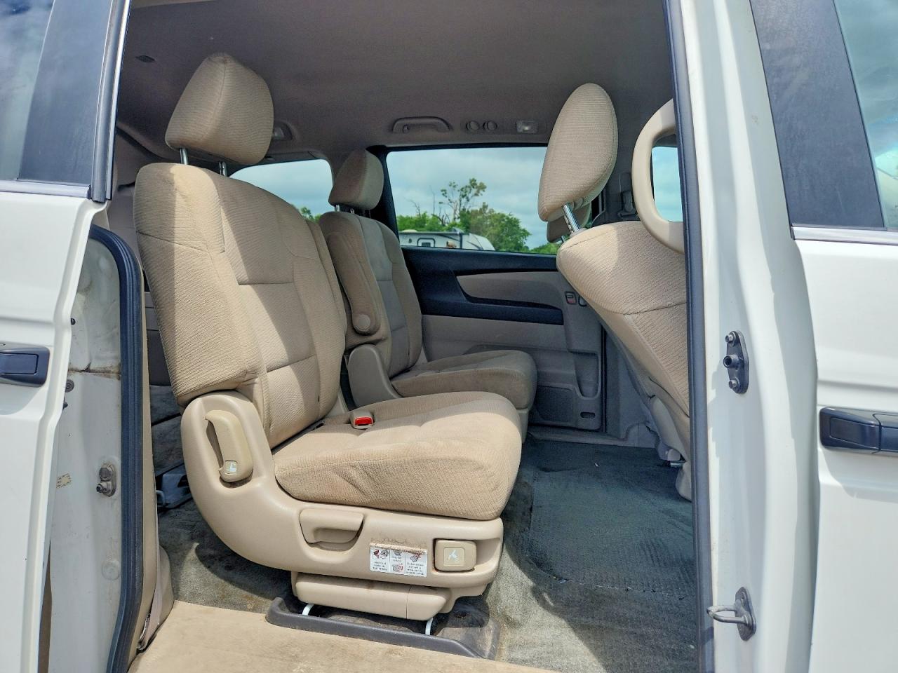 2013 Honda Odyssey Lx White vin: 5FNRL5H2XDB012360