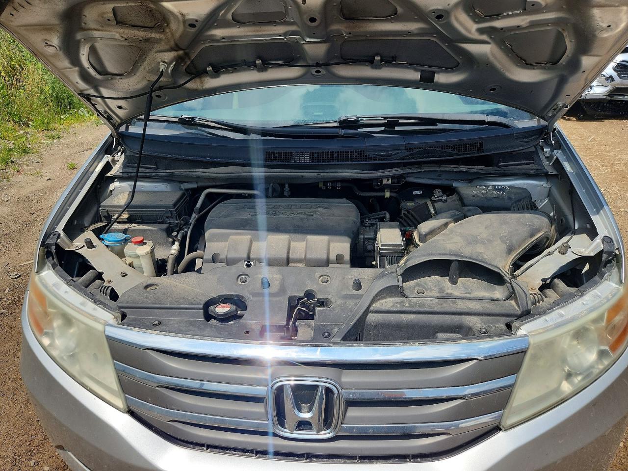 2013 Honda Odyssey Lx Silver vin: 5FNRL5H2XDB060974