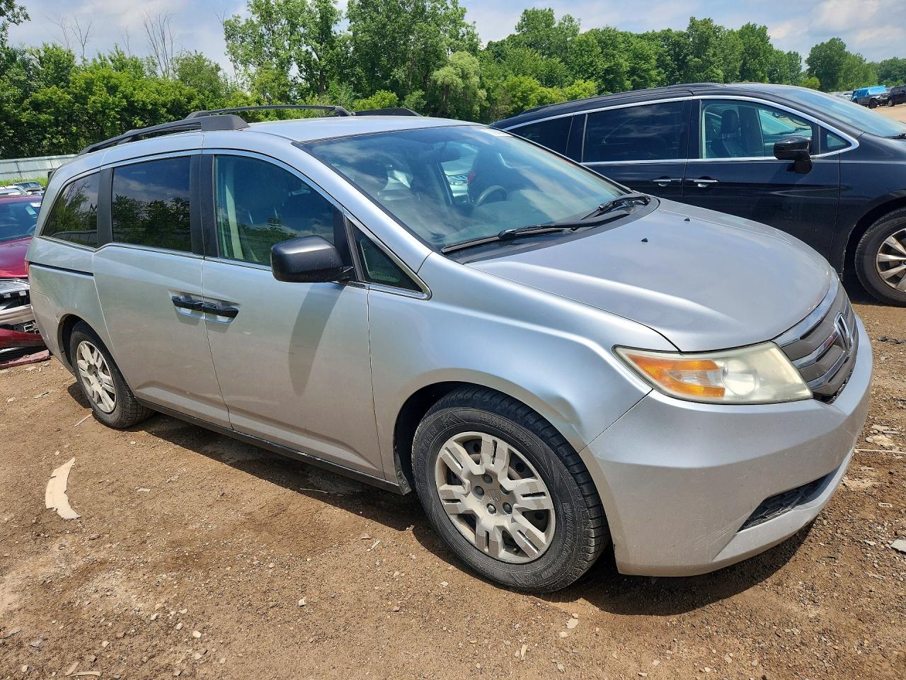 2013 Honda Odyssey Lx Silver vin: 5FNRL5H2XDB060974