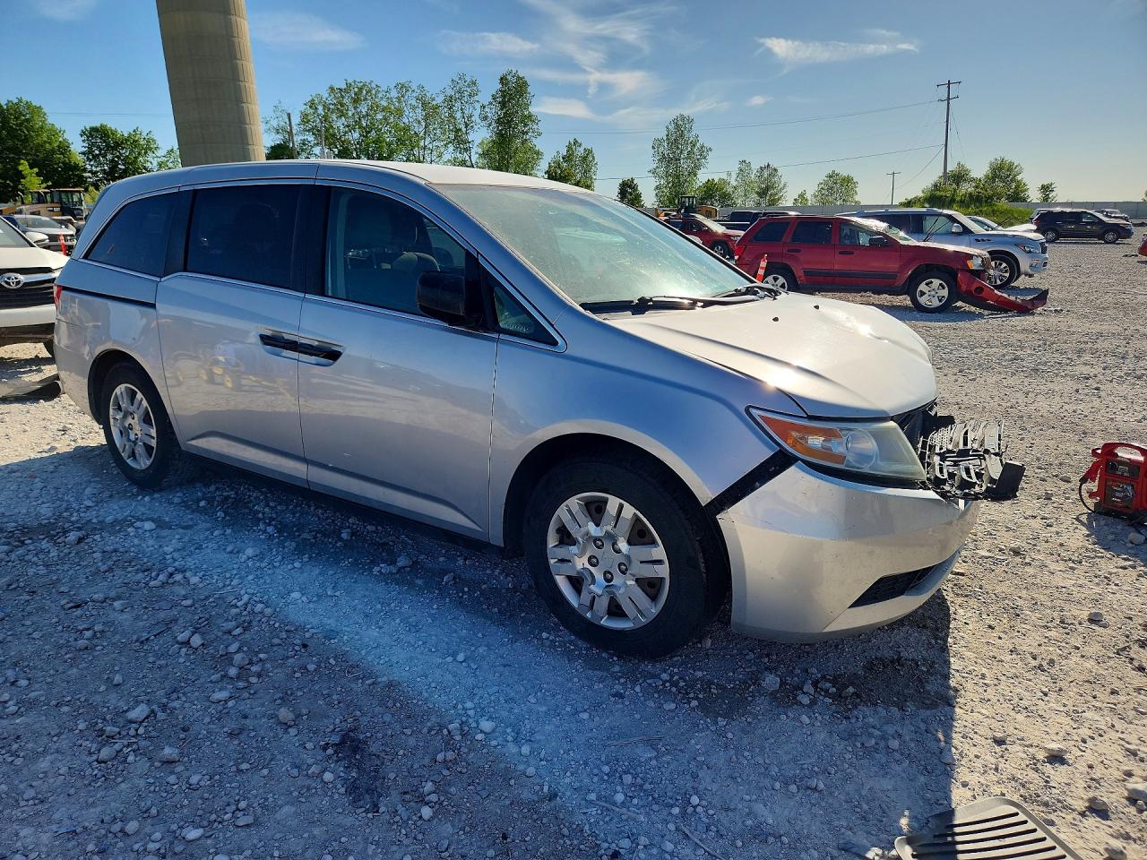 2013 Honda Odyssey Lx Серебряный vin: 5FNRL5H2XDB091917