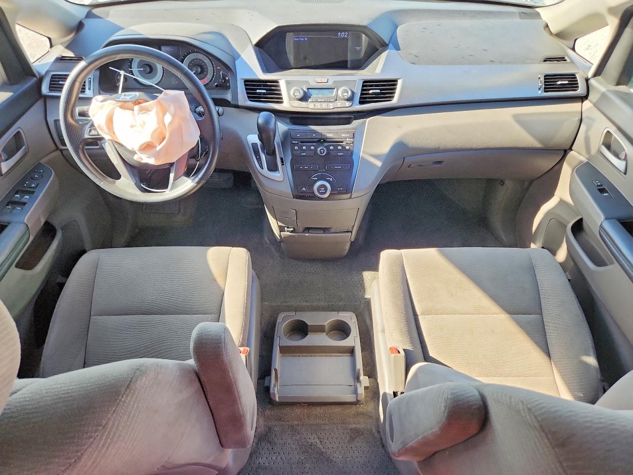 2013 Honda Odyssey Lx Серебряный vin: 5FNRL5H2XDB091917