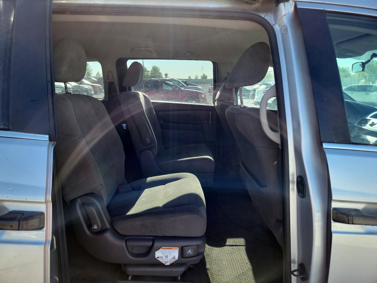 2013 Honda Odyssey Lx Серебряный vin: 5FNRL5H2XDB091917