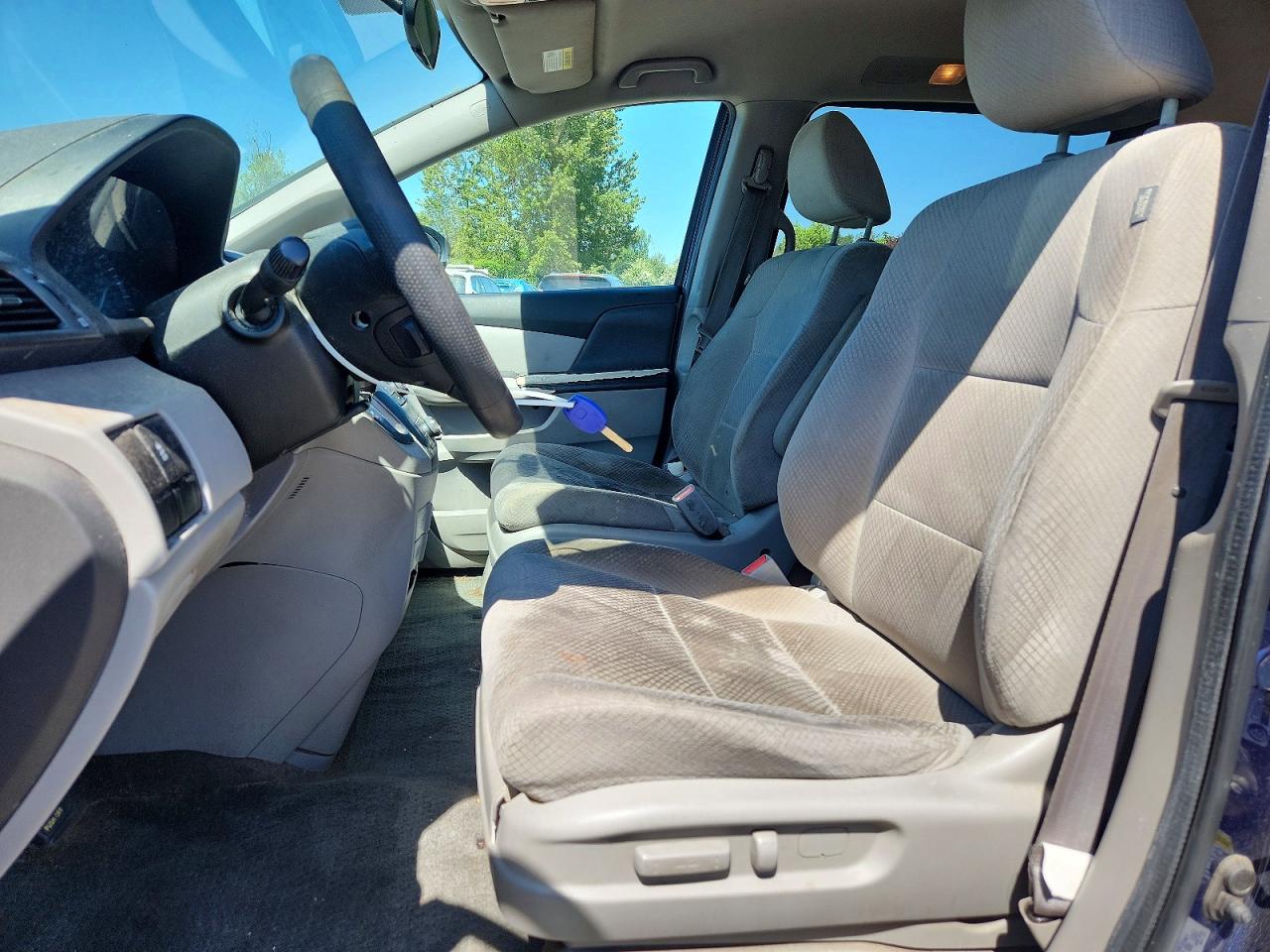 2014 Honda Odyssey Lx Blue vin: 5FNRL5H2XEB015700