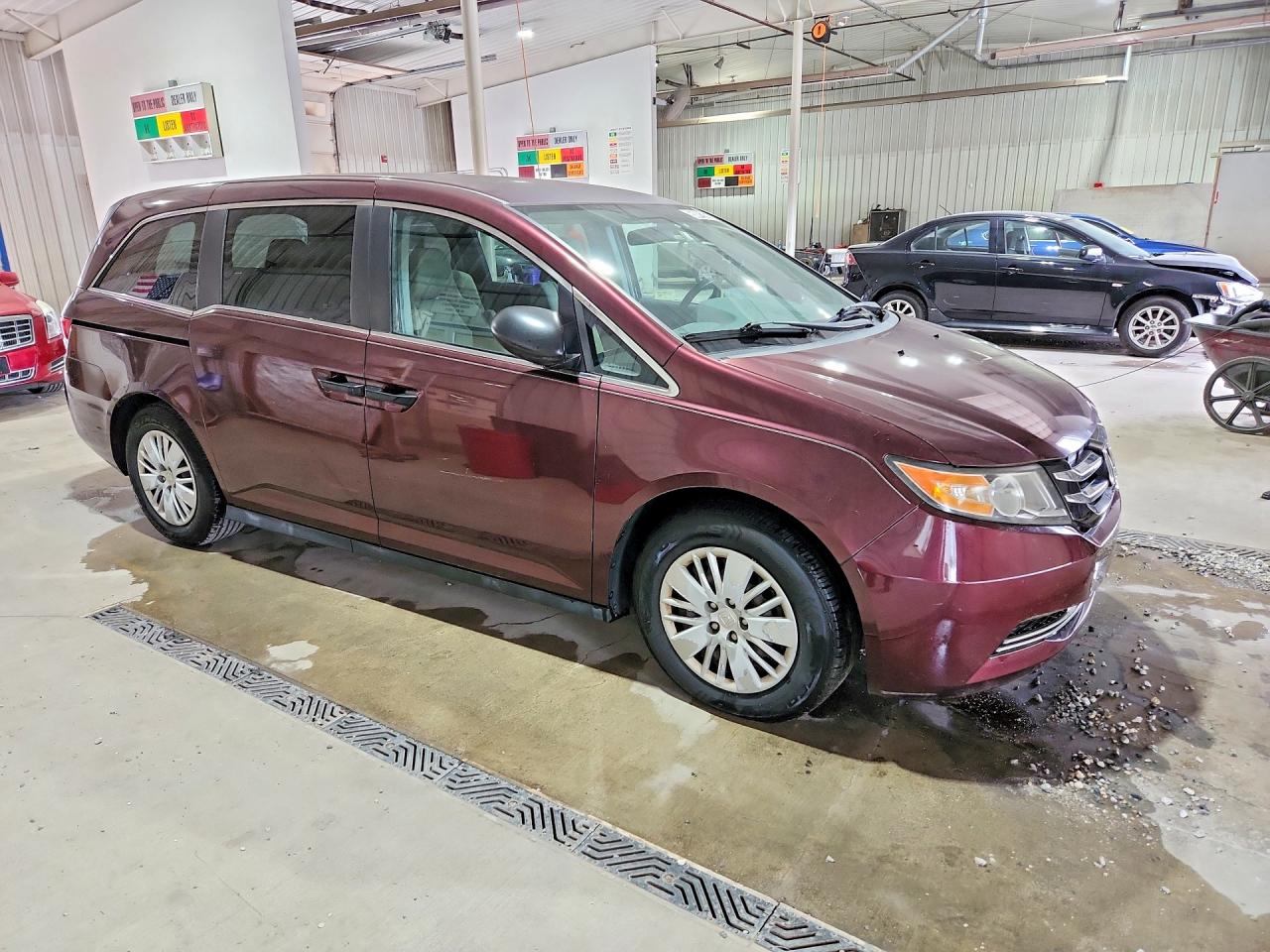 2014 Honda Odyssey Lx Maroon vin: 5FNRL5H2XEB059843