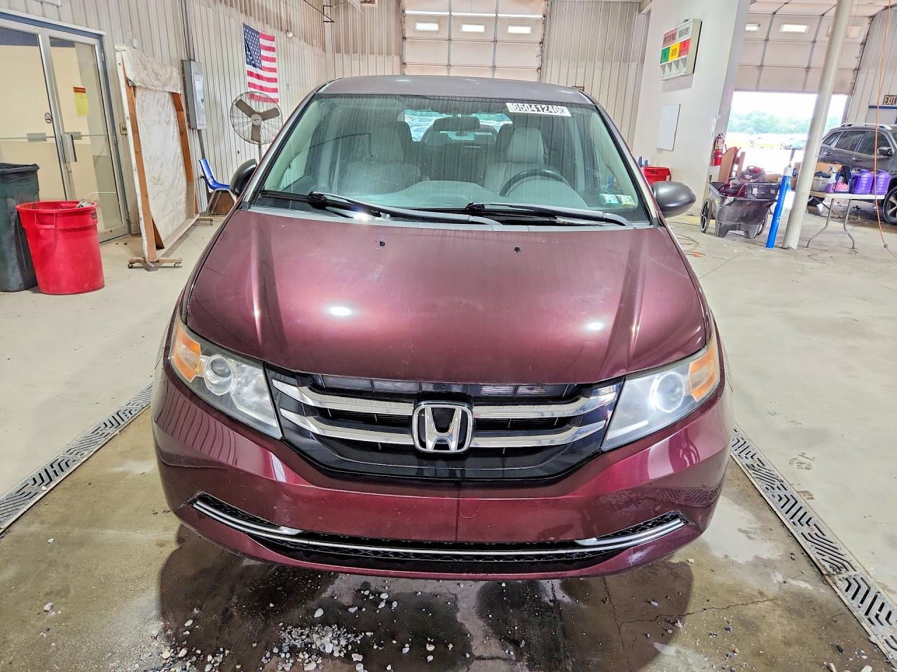2014 Honda Odyssey Lx Maroon vin: 5FNRL5H2XEB059843