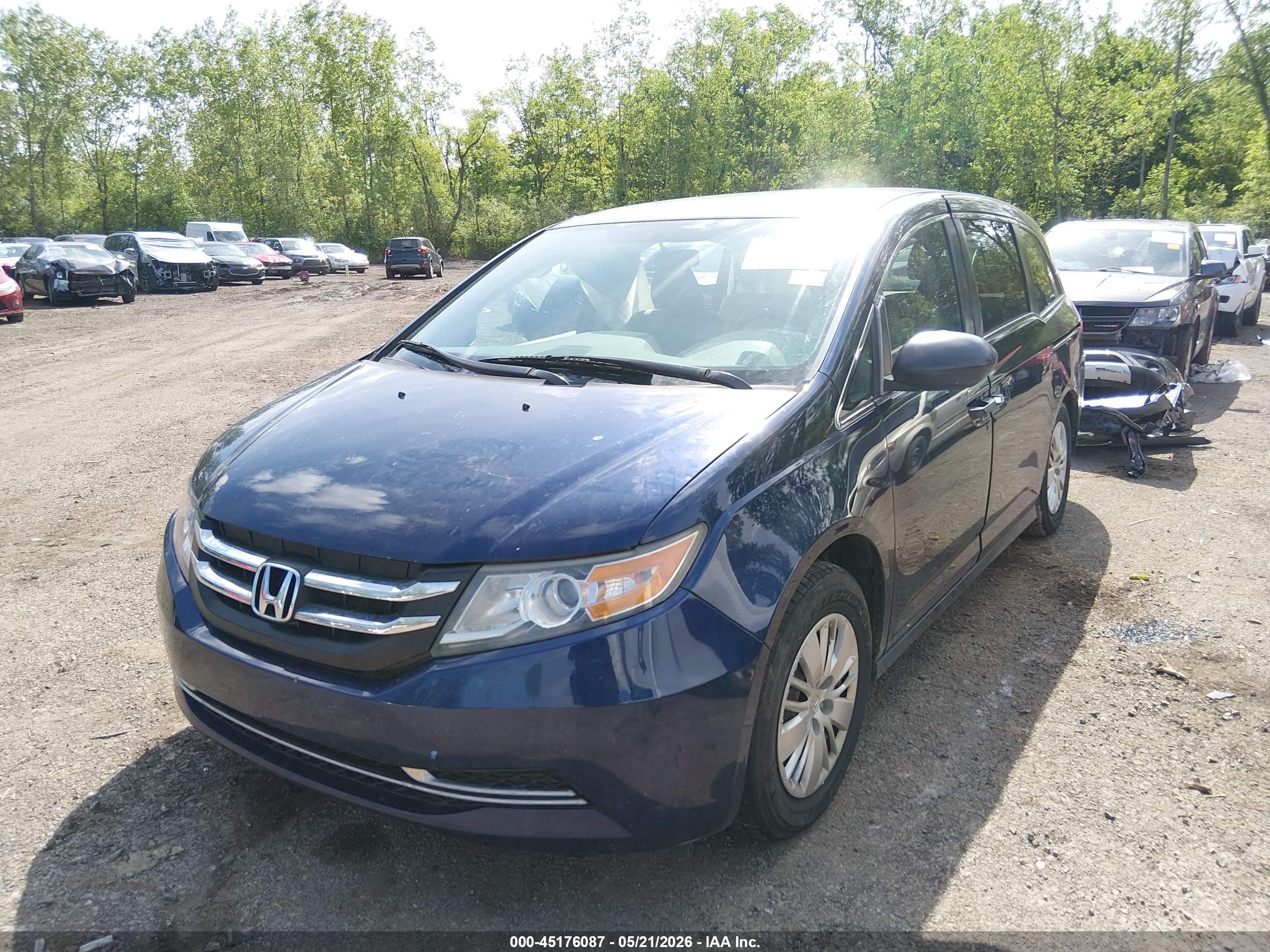 2015 Honda Odyssey Lx Navy vin: 5FNRL5H2XFB019750