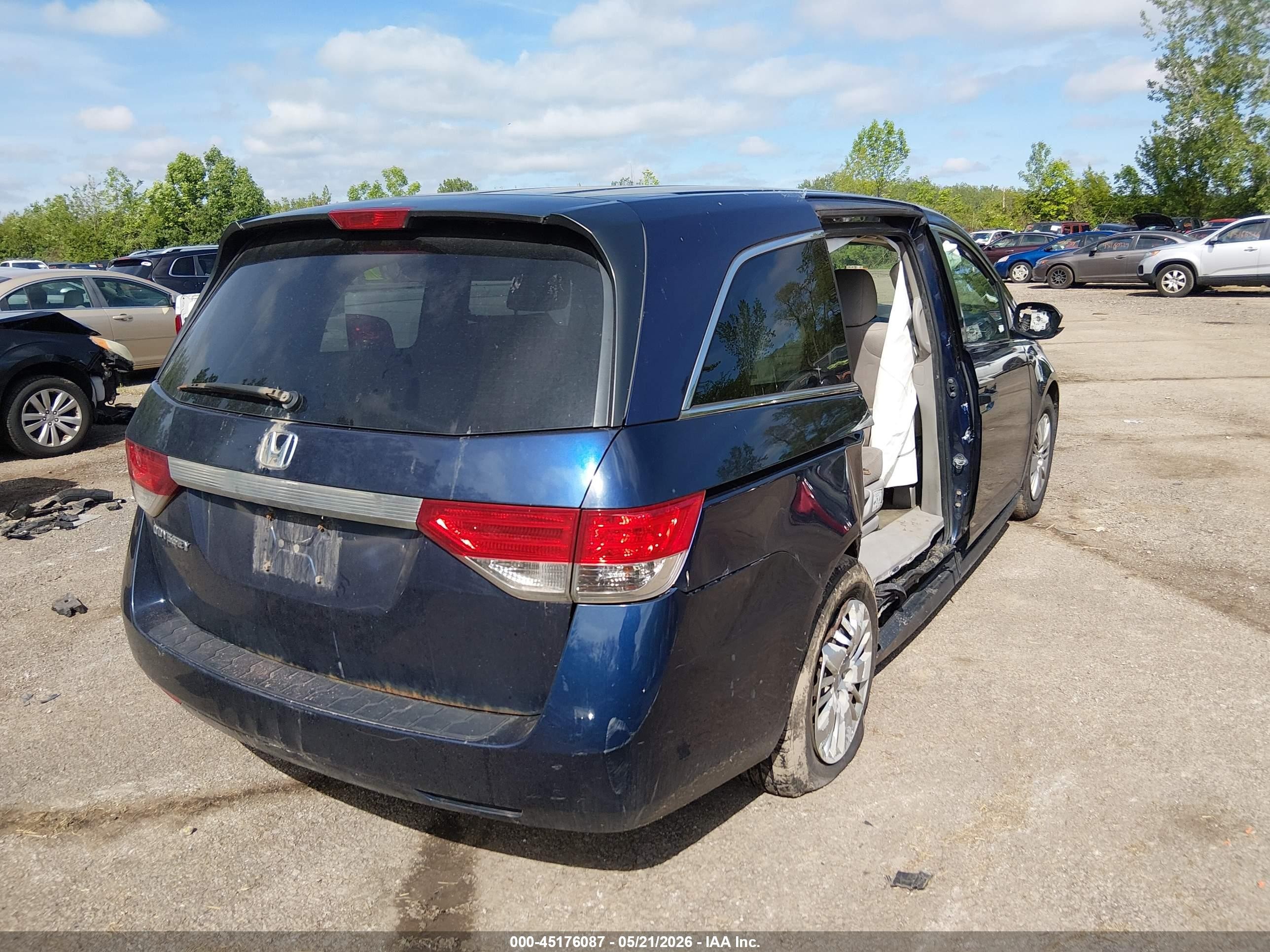 2015 Honda Odyssey Lx Navy vin: 5FNRL5H2XFB019750