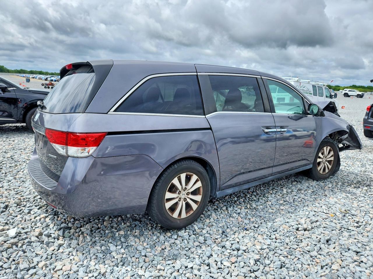 2016 Honda Odyssey Se Gray vin: 5FNRL5H30GB077702