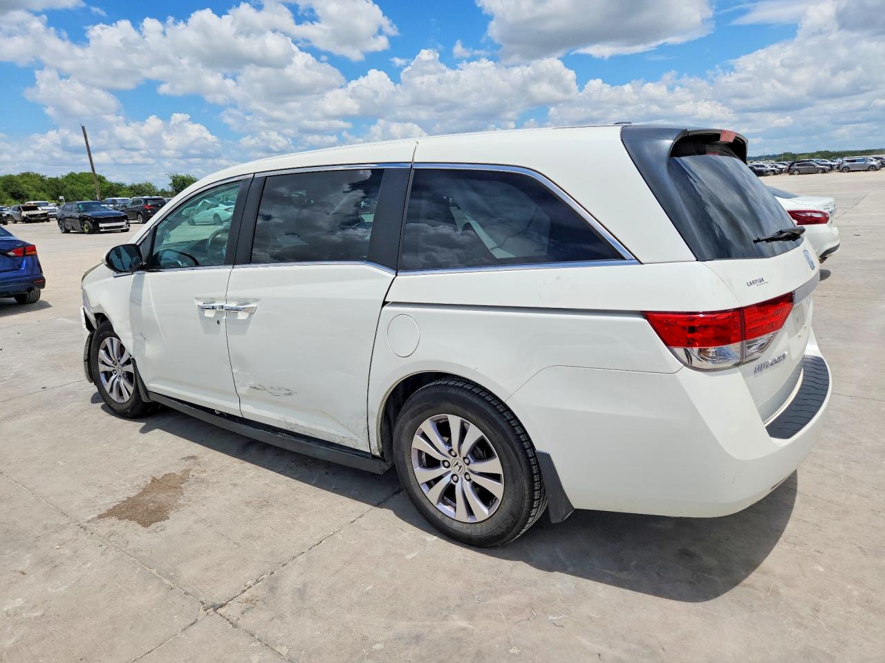 2016 Honda Odyssey Se White vin: 5FNRL5H33GB035671