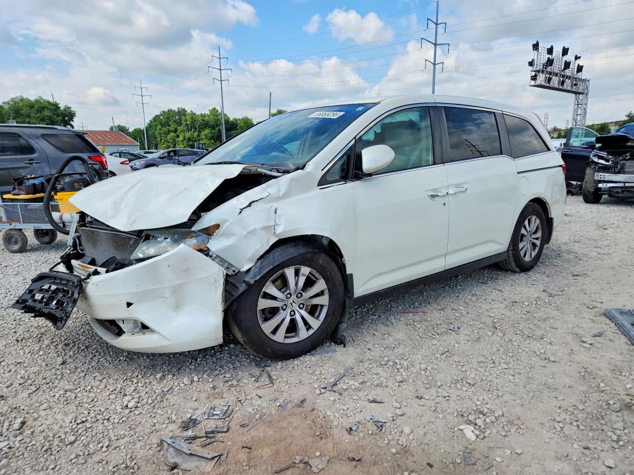 2016 Honda Odyssey Se White vin: 5FNRL5H33GB046699