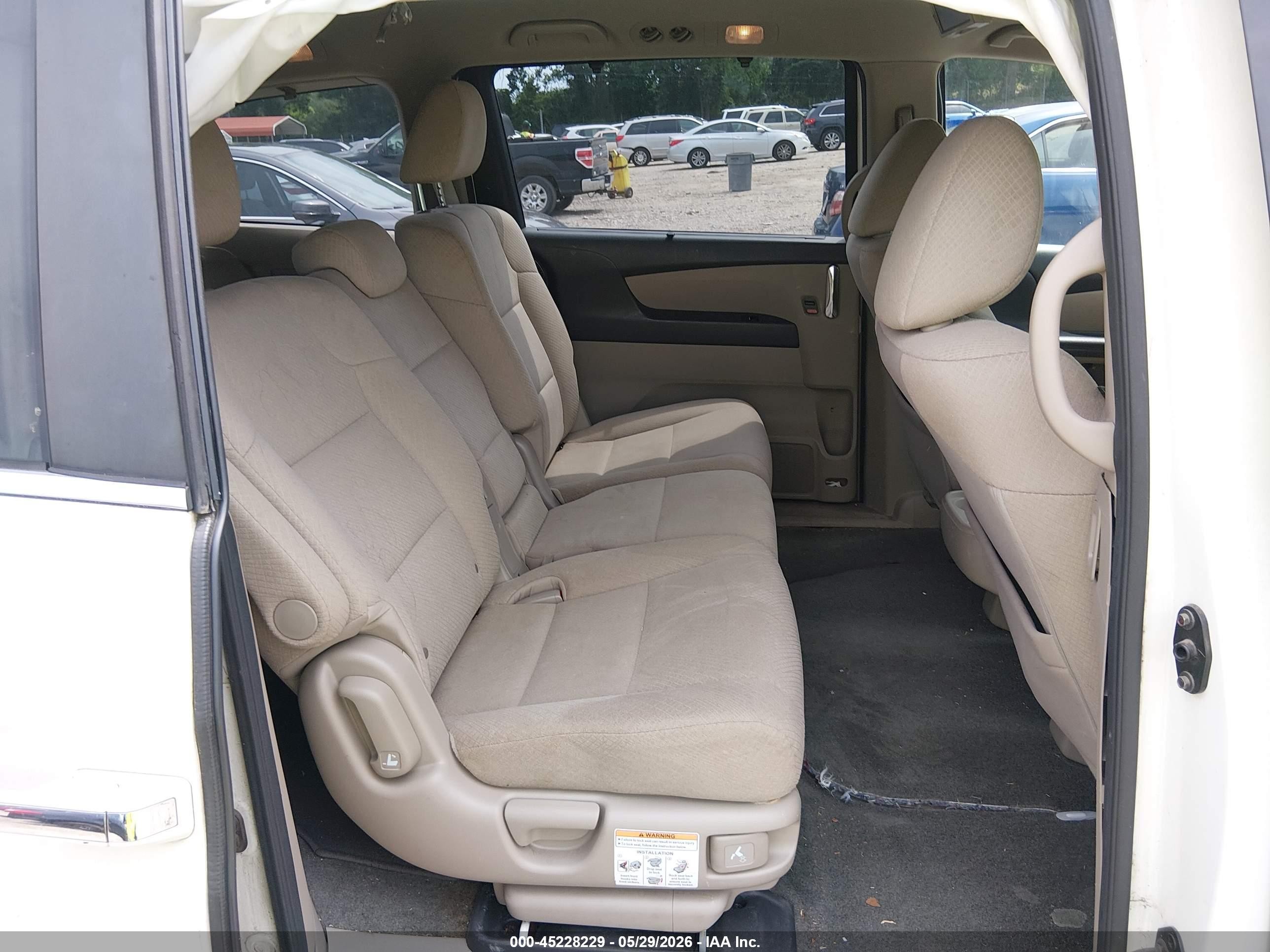 2017 Honda Odyssey Se Белый vin: 5FNRL5H36HB018171
