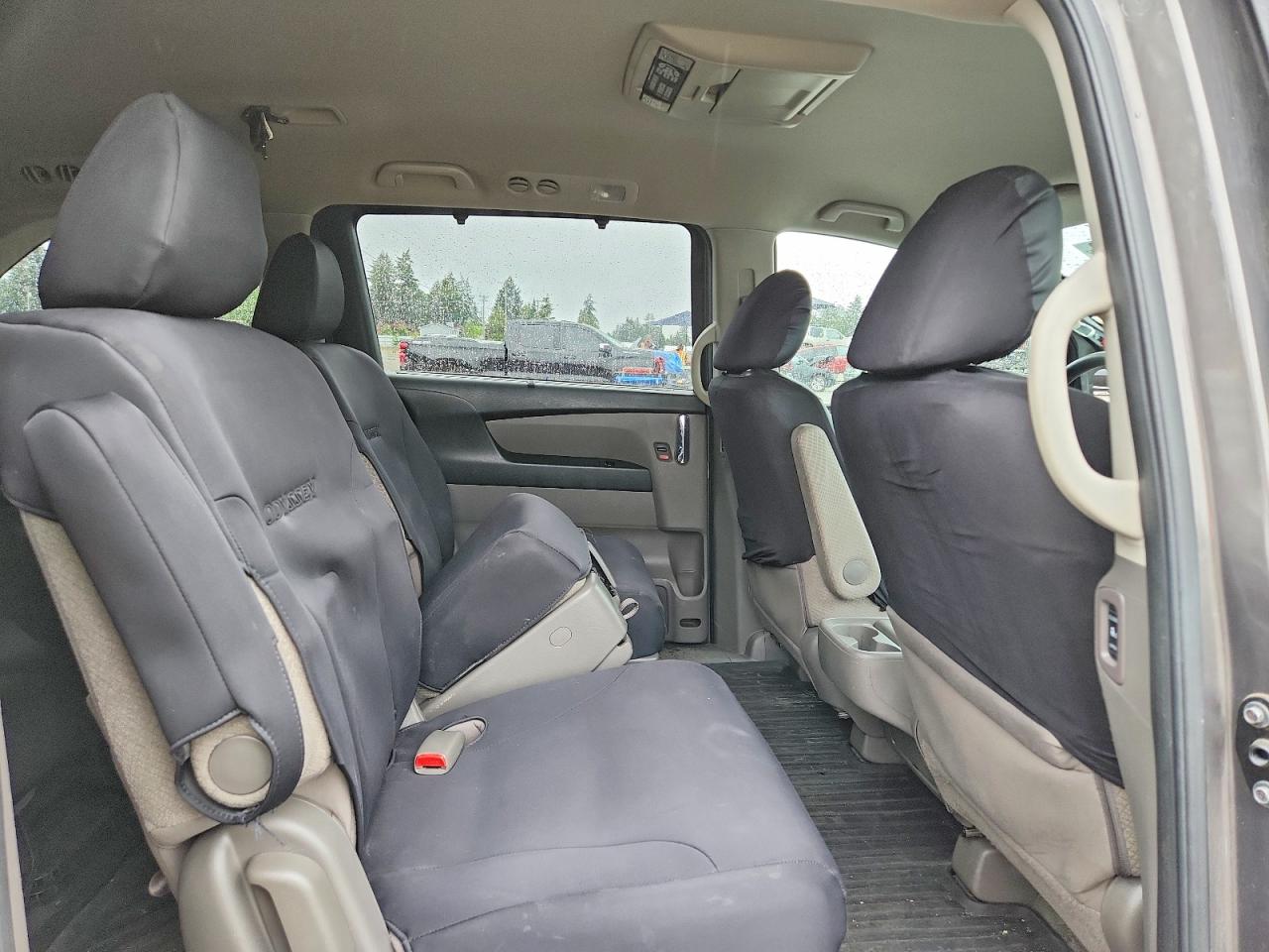 2016 Honda Odyssey Se Gray vin: 5FNRL5H38GB078581